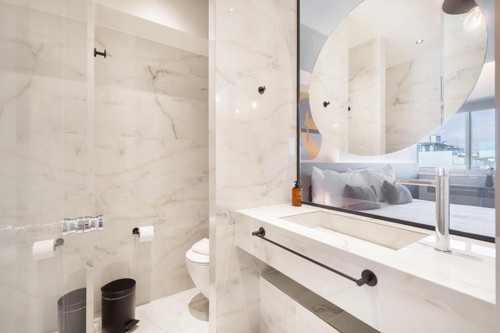 Double Room with Private Bathroom photo 2