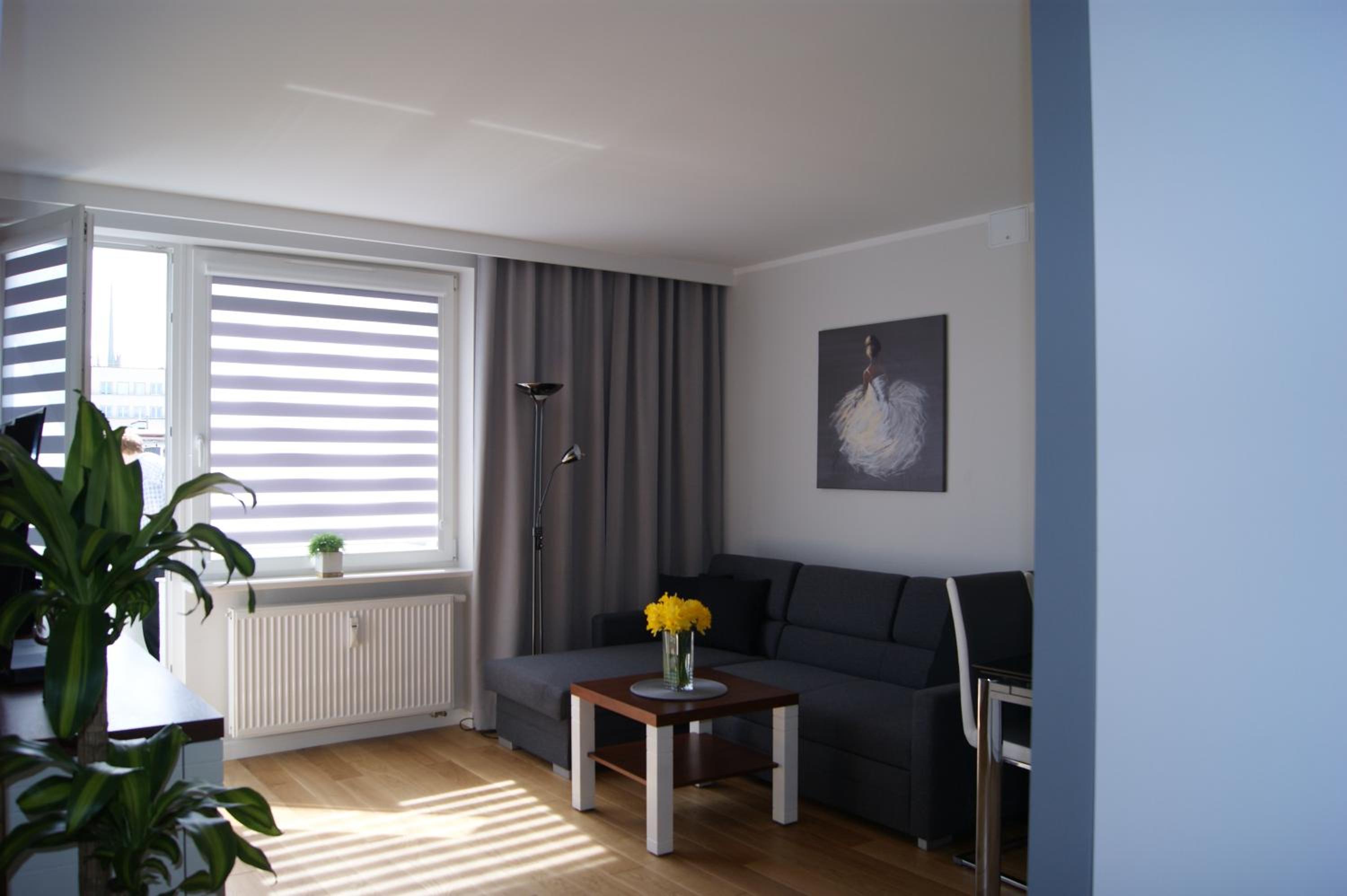 One-Bedroom Apartment - Photo 32
