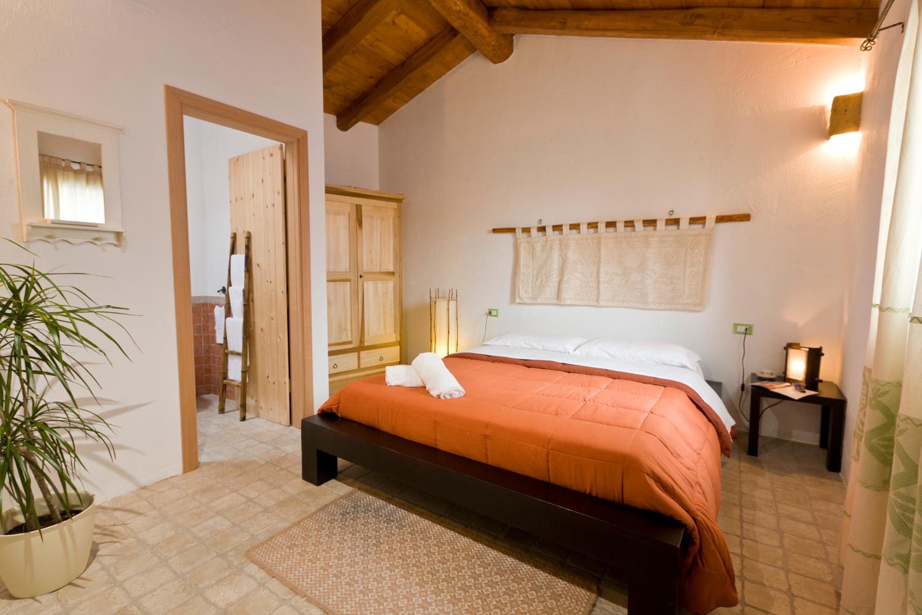 Deluxe Double or Twin Room - Photo 1