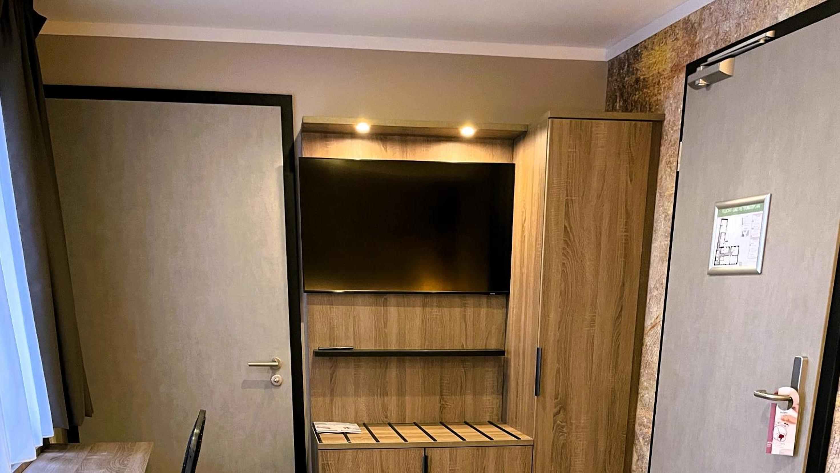 Superior Double Room - Photo 2