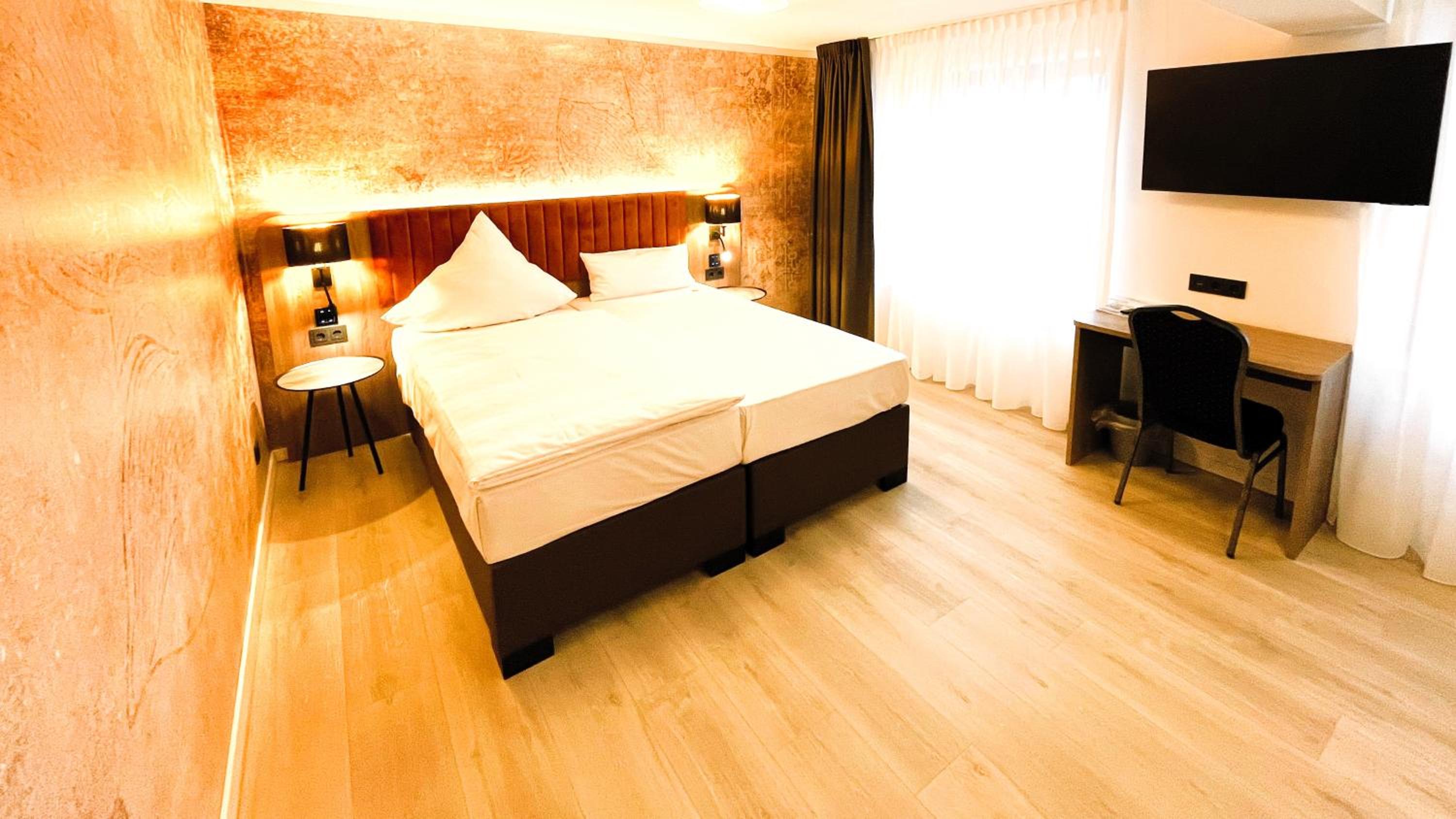 Superior Double Room - Photo 1