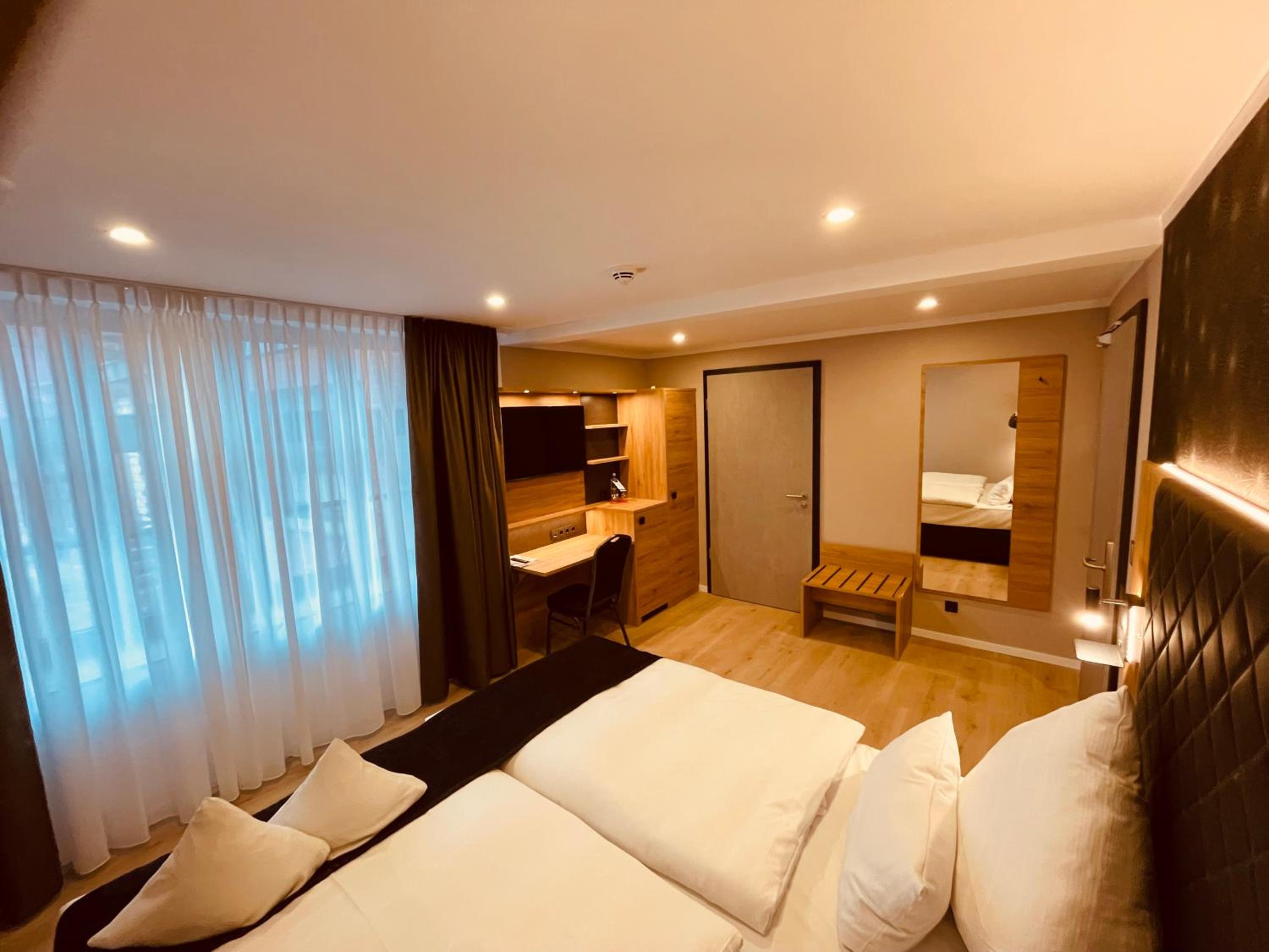 Superior Double Room - Photo 7