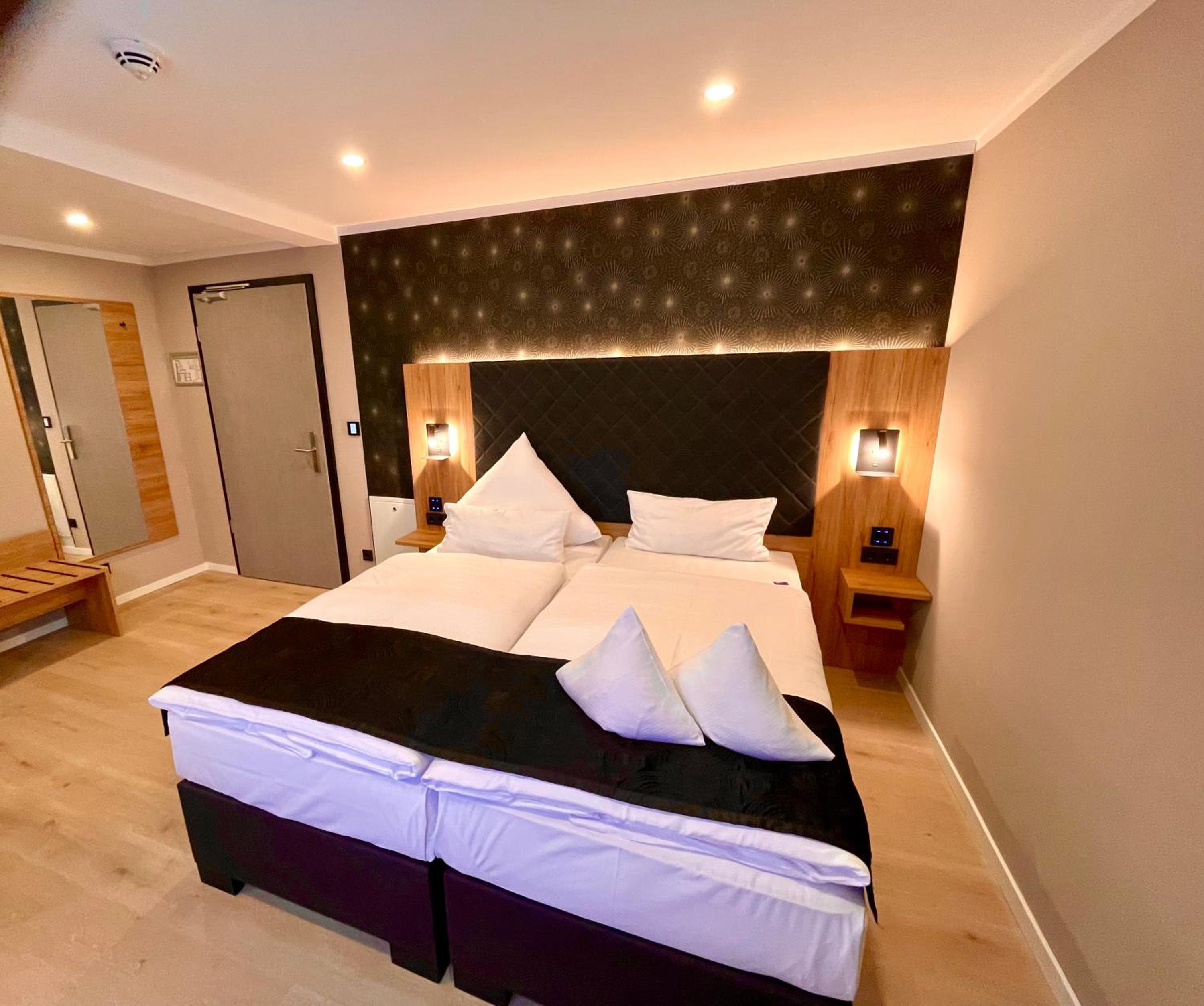 Superior Double Room - Photo 9