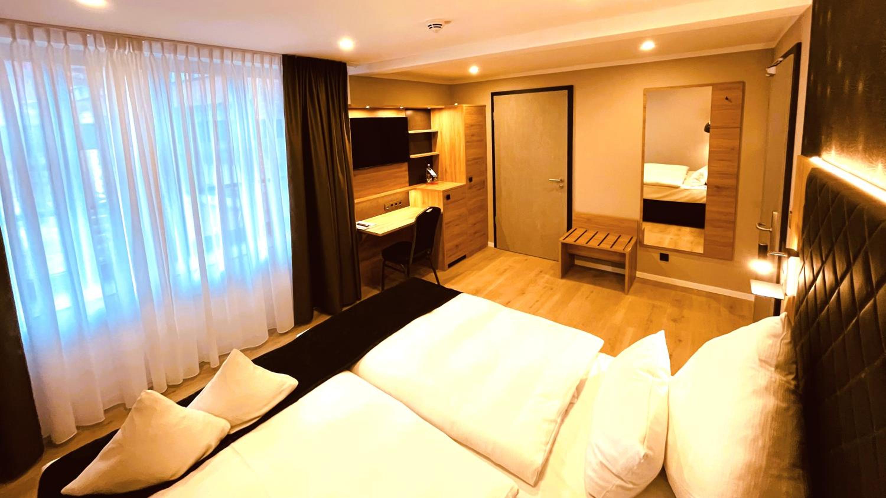 Superior Double Room - Photo 16