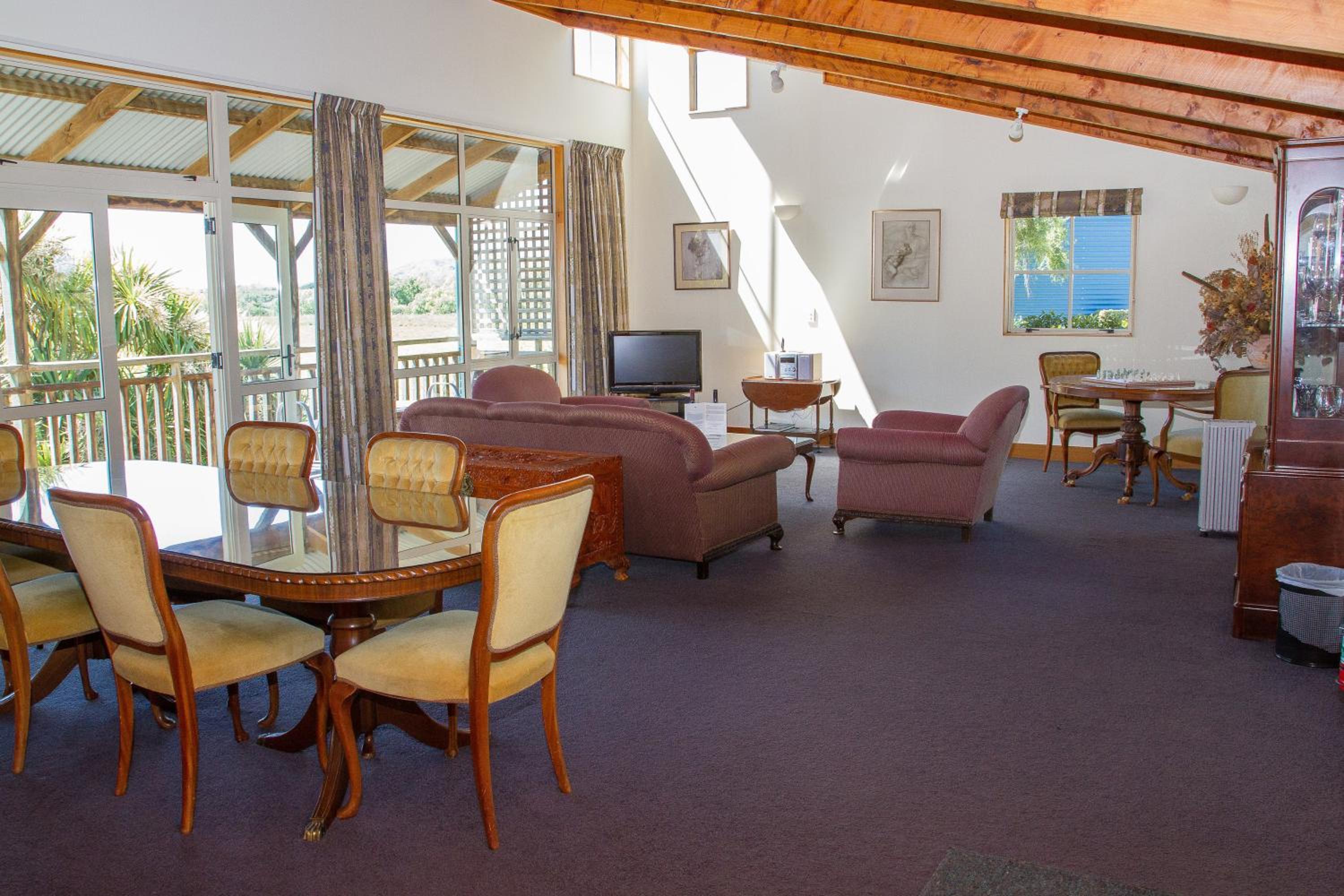 King Suite - The Pinot Suite 