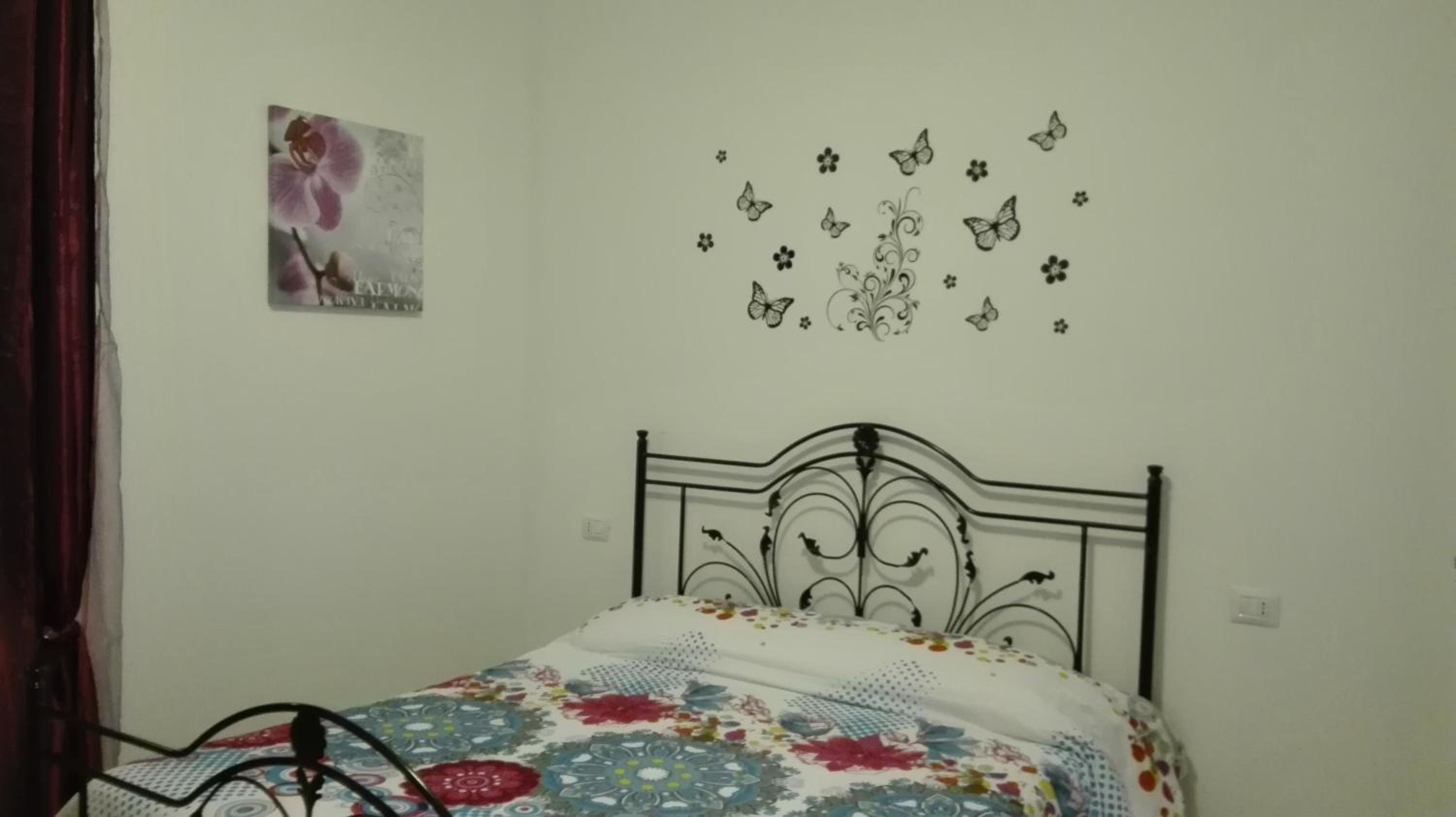 Double Room with Private External Bathroom photo 2