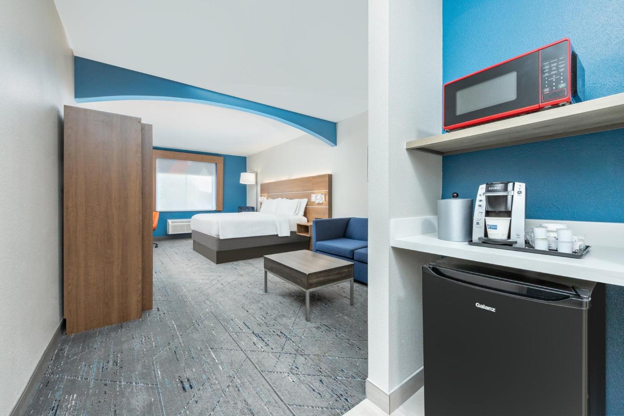 King Suite - Photo 2