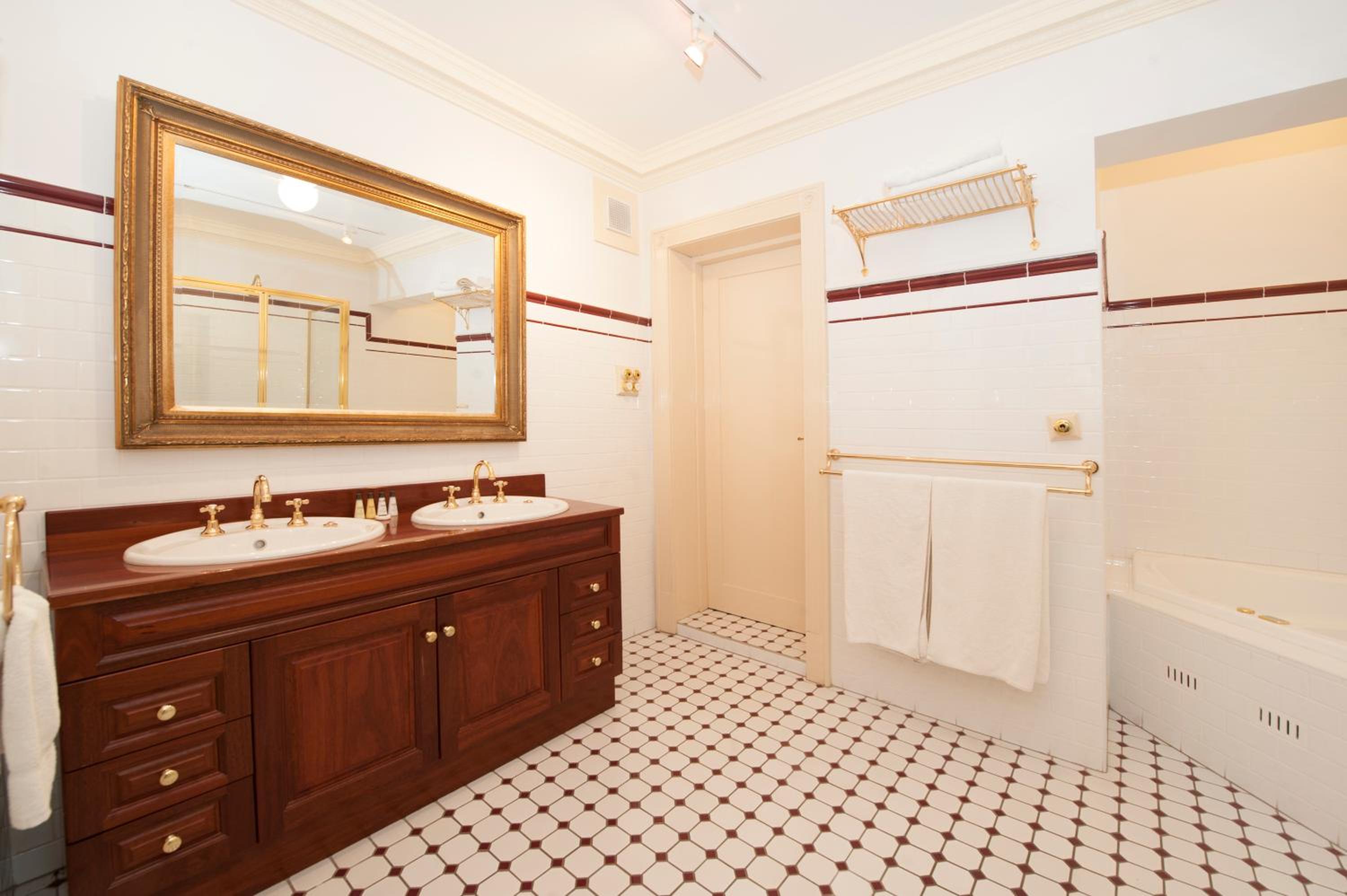 Superior Queen Room photo 3