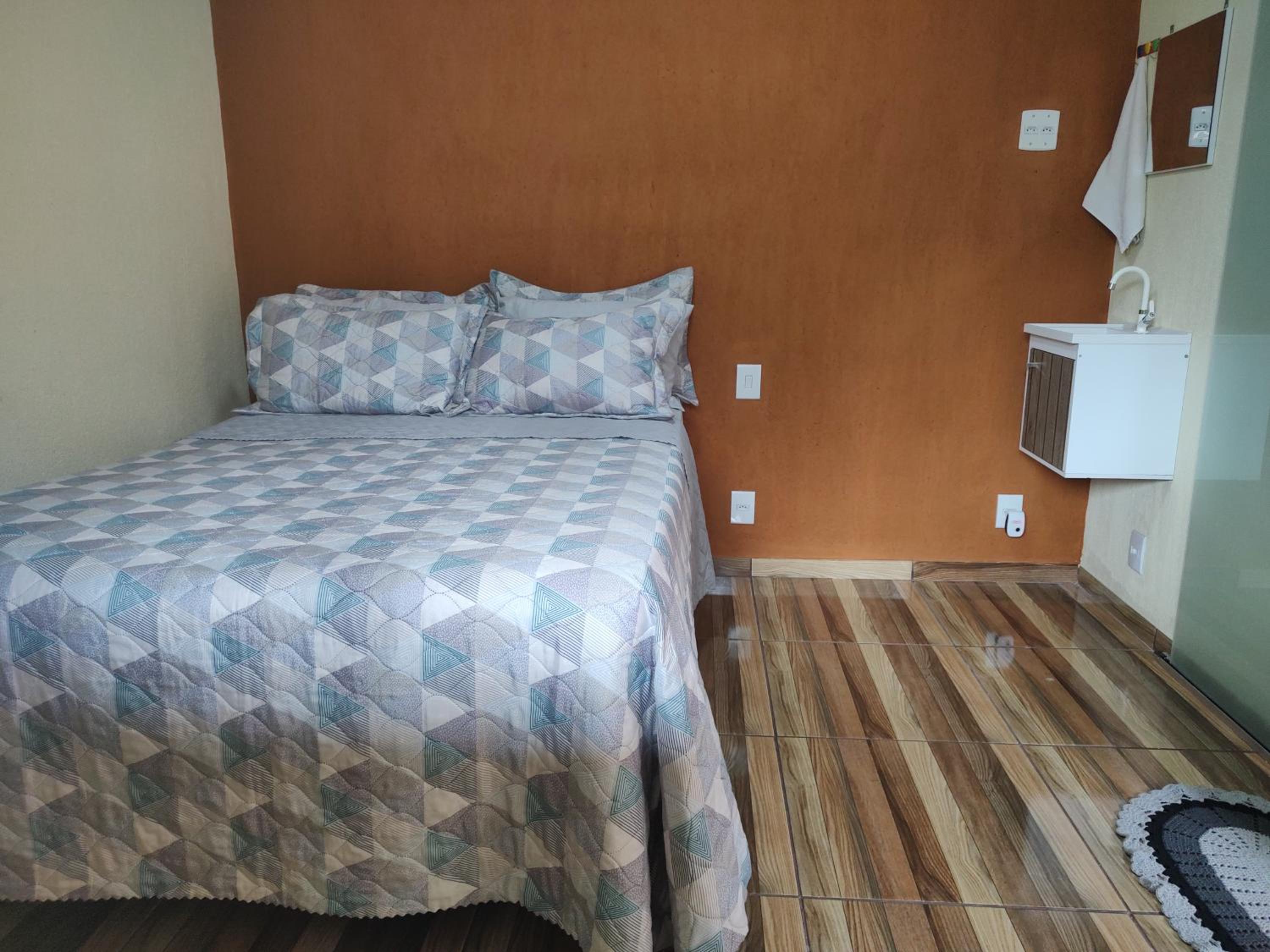 Suite with Balcony - Photo 2