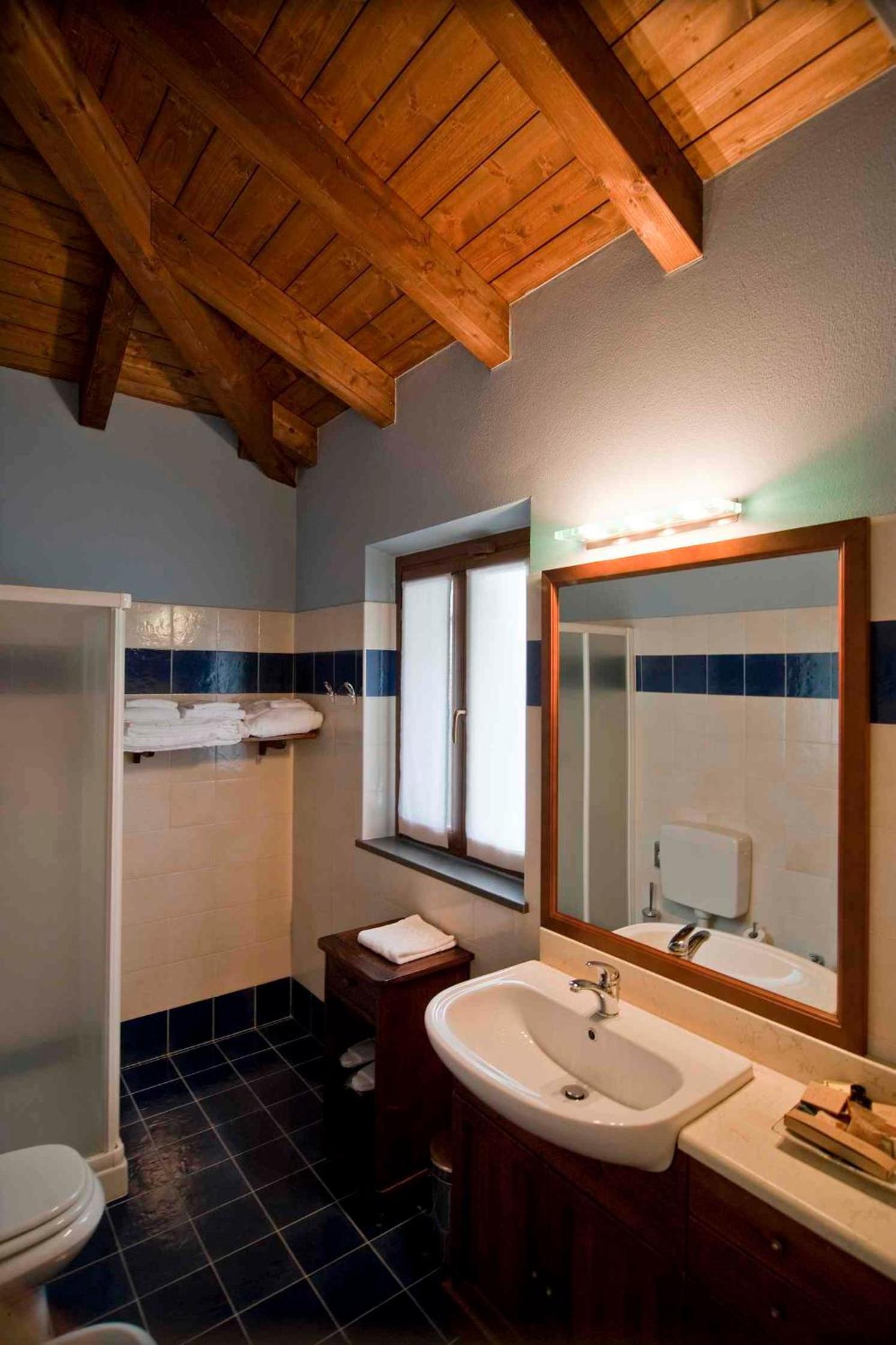 Double or Twin Room (1-2 Adults) photo 2