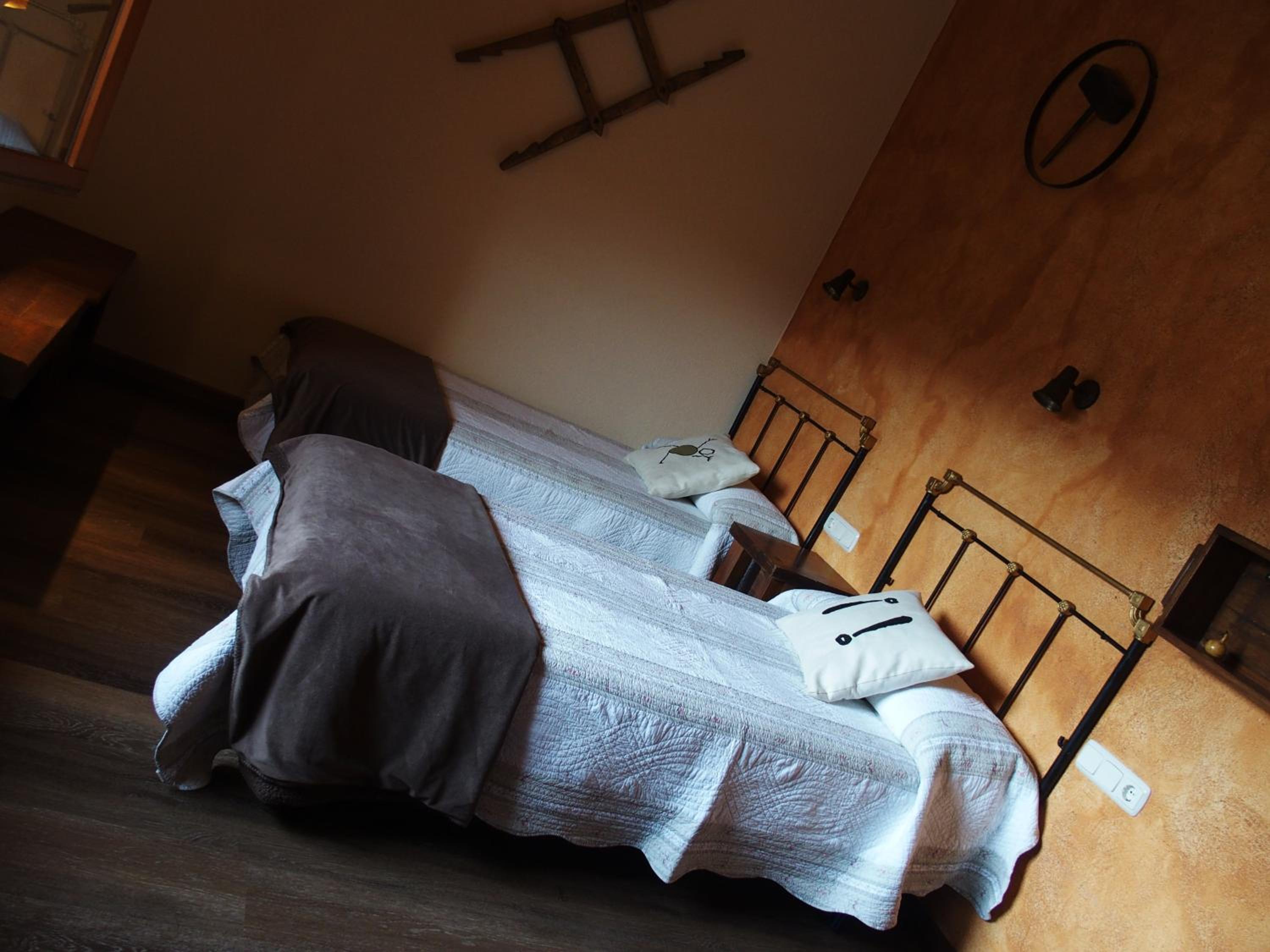 Two-Bedroom Cottage photo 2