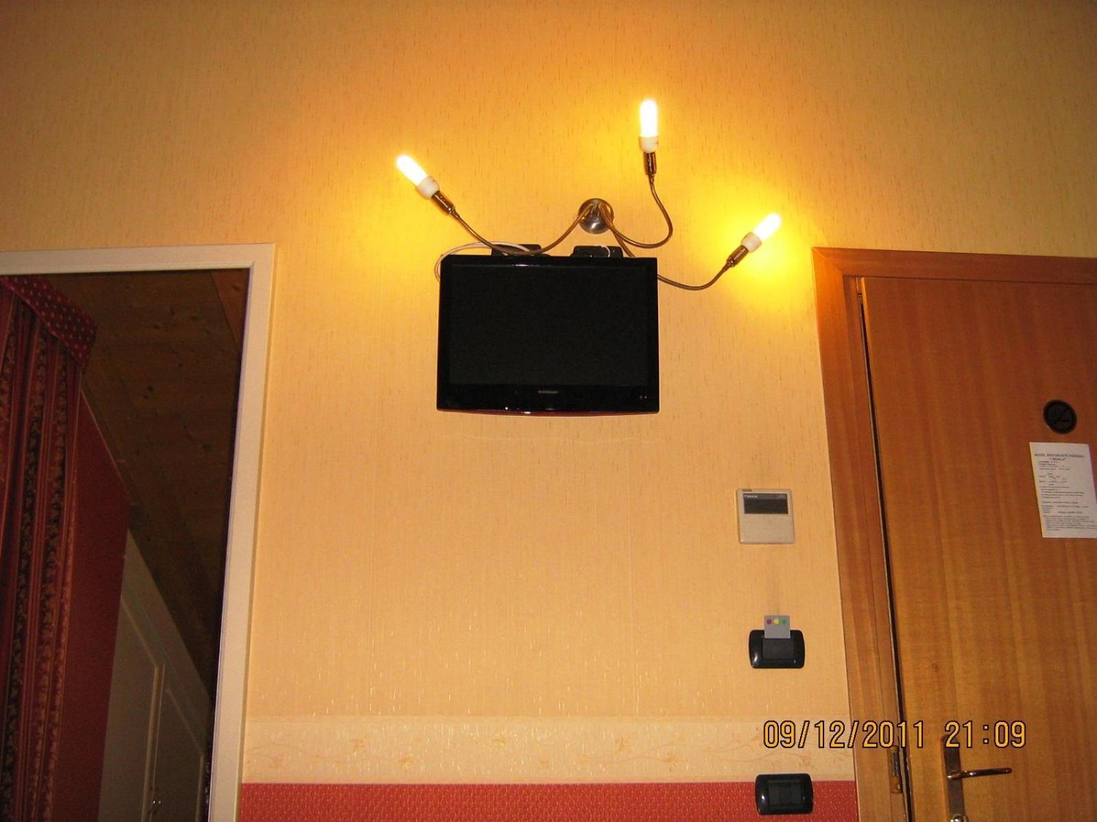 Standard Double Room - Photo 2