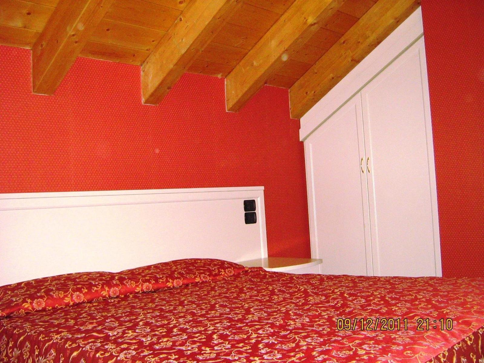Standard Double Room - Photo 16