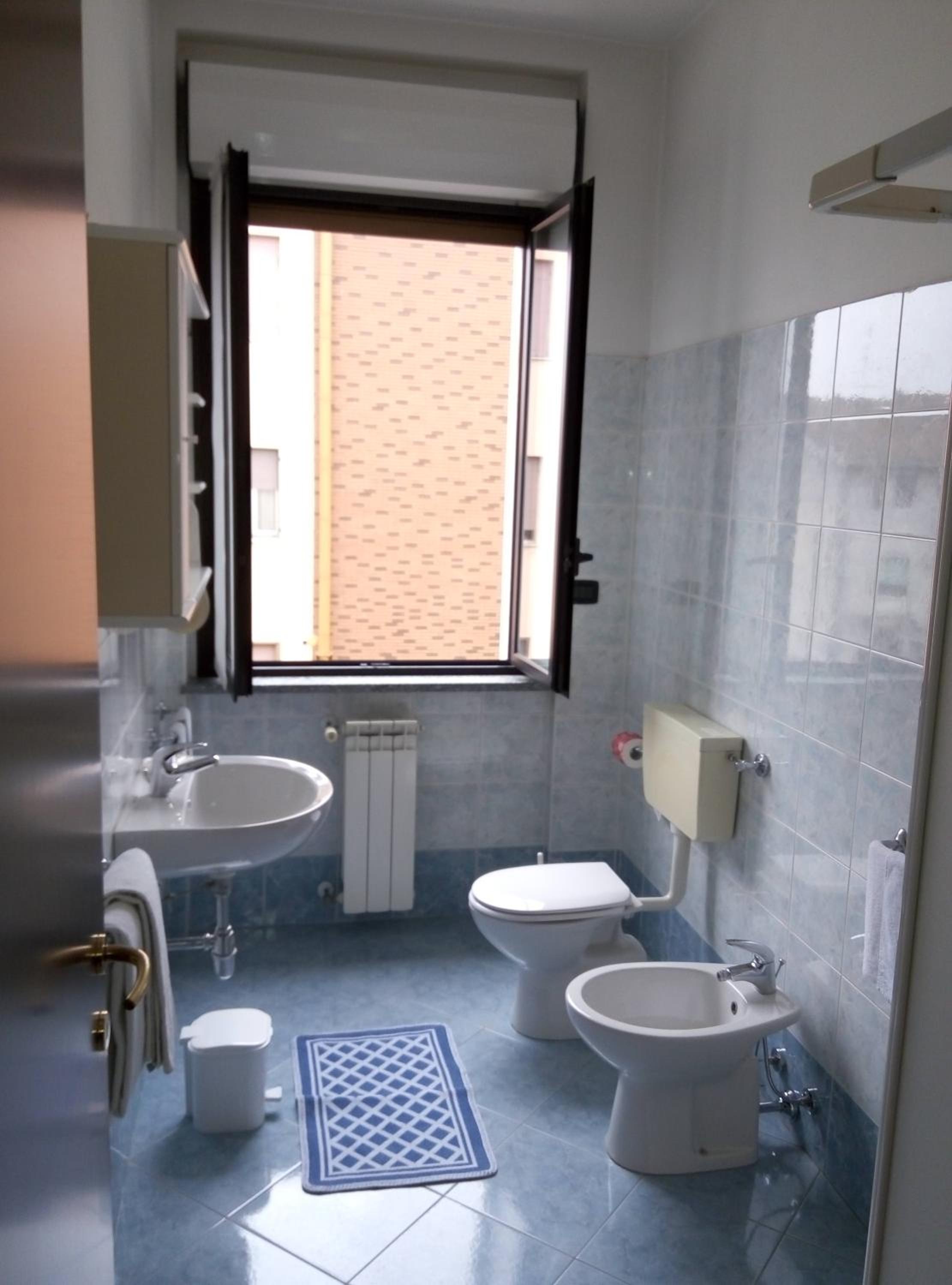 Twin Room - Photo 5