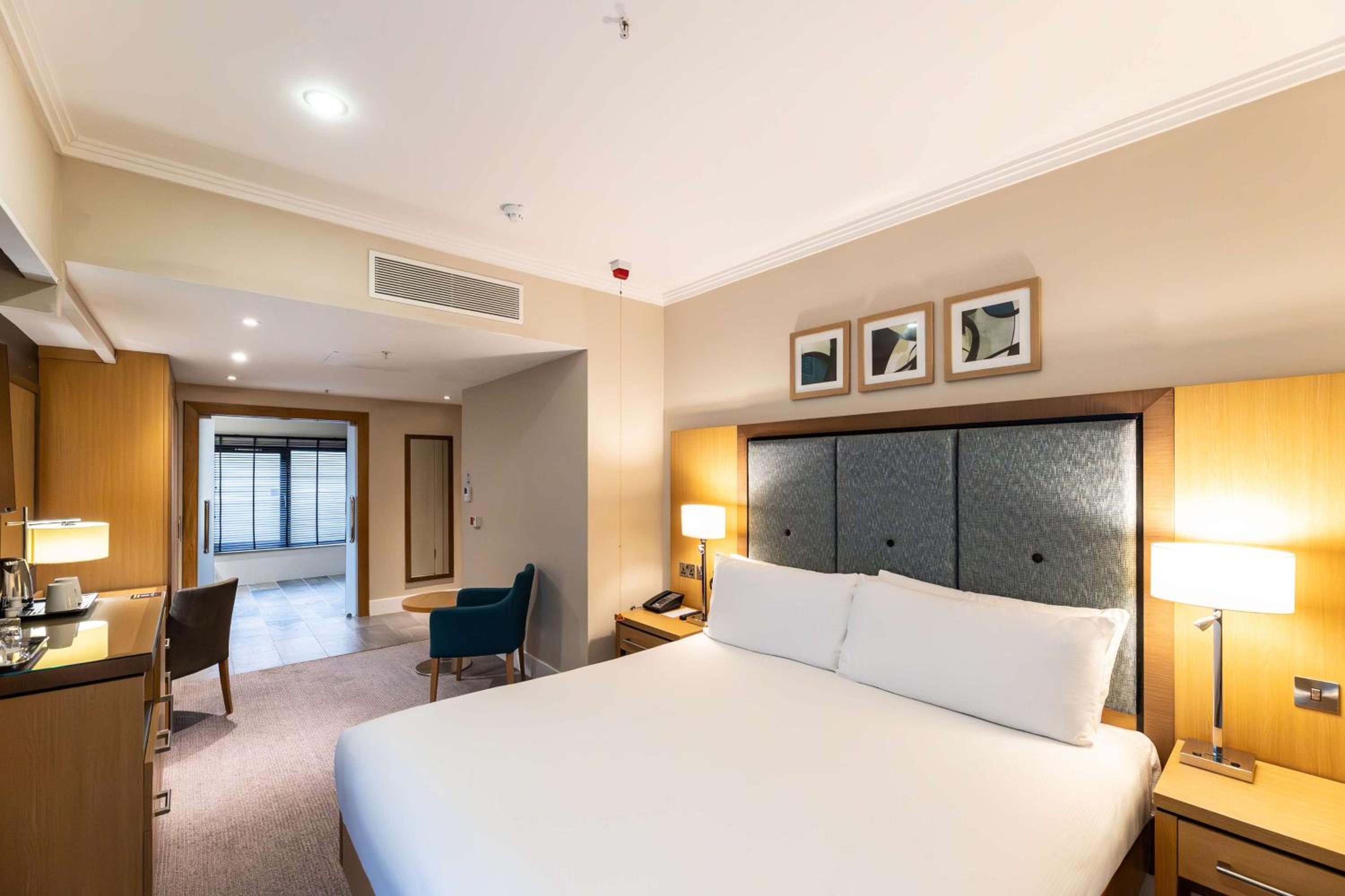 Queen Room - Mobility Access
