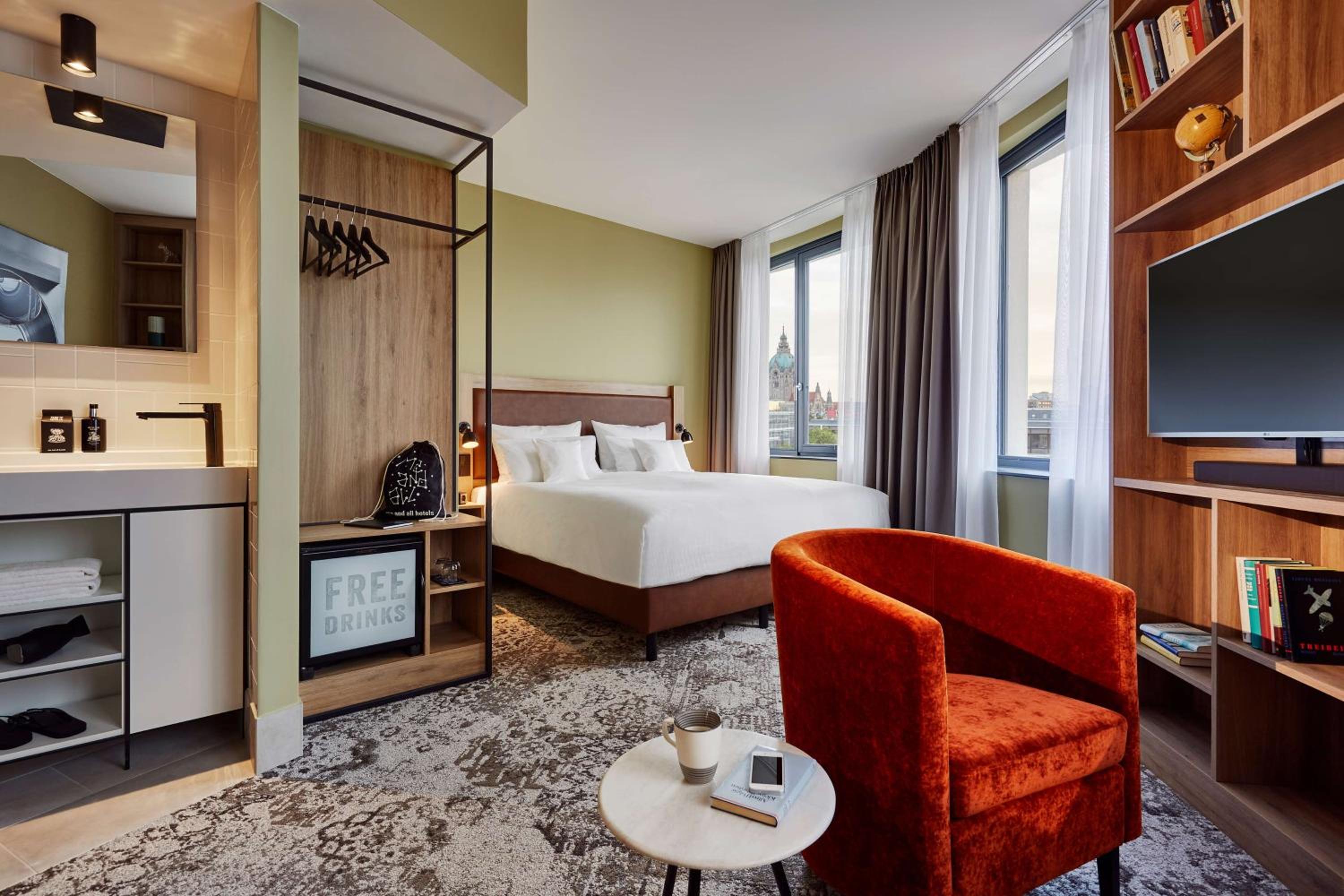 Deluxe King Room