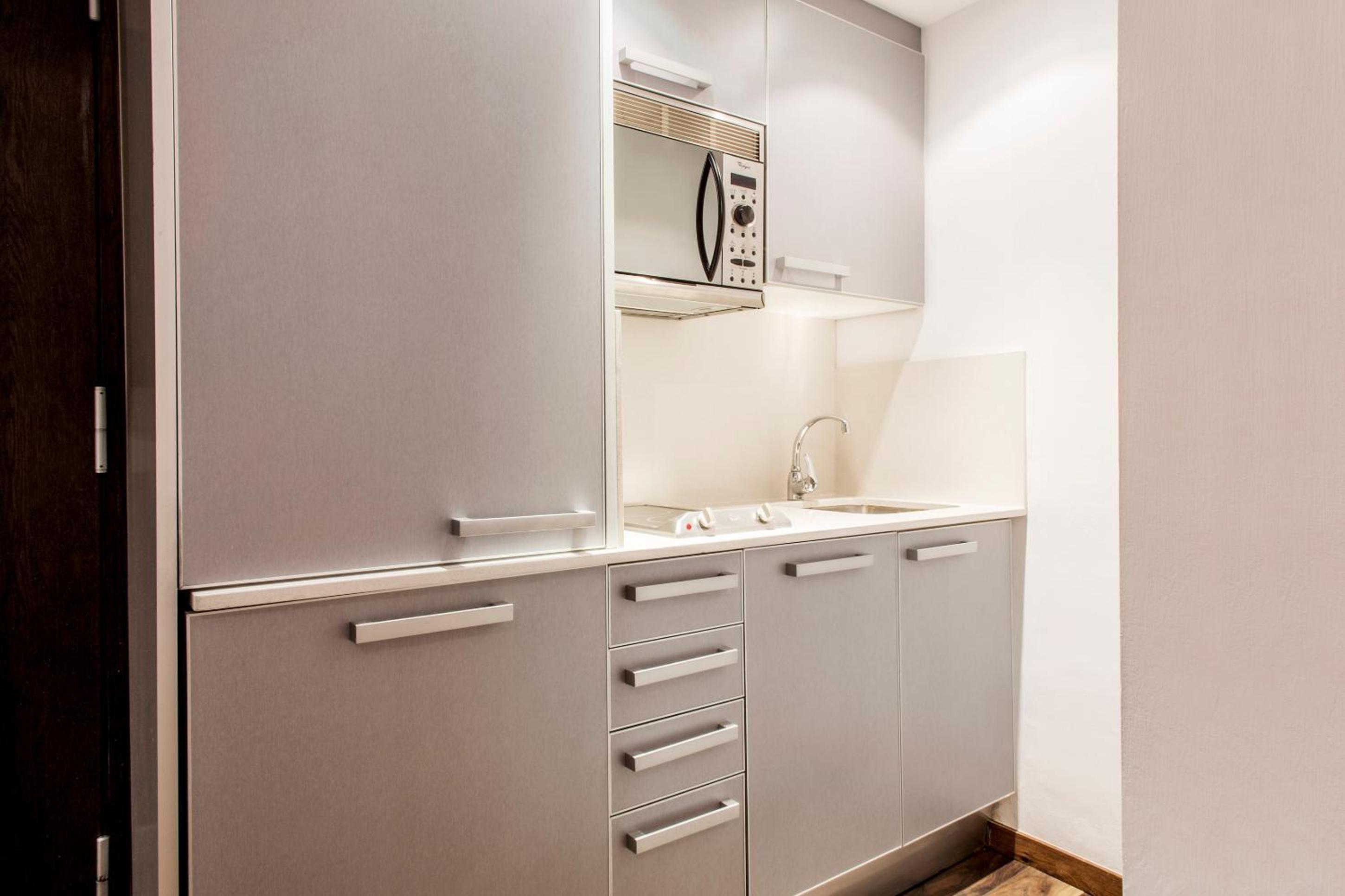 Standard Studio with Terrace (2 Adults) photo 2