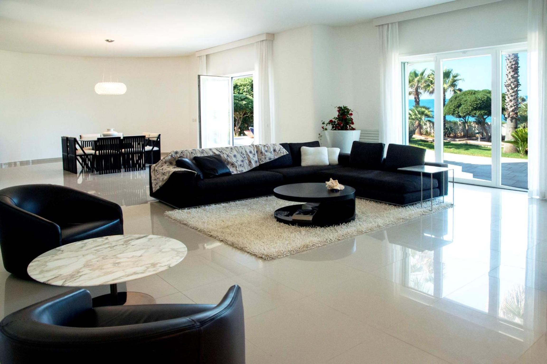 Villa with Sea View photo 1