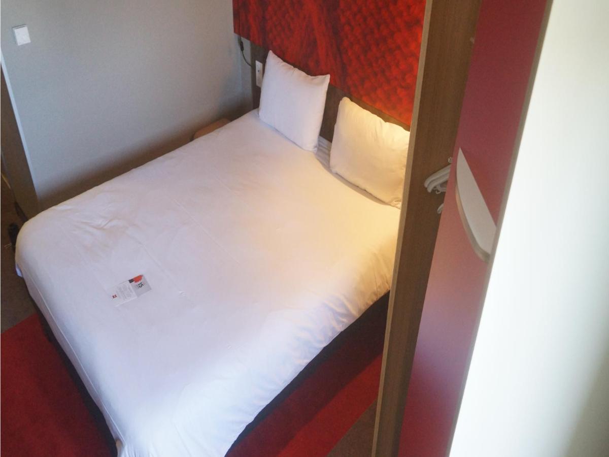 Standard Double Room - Photo 3