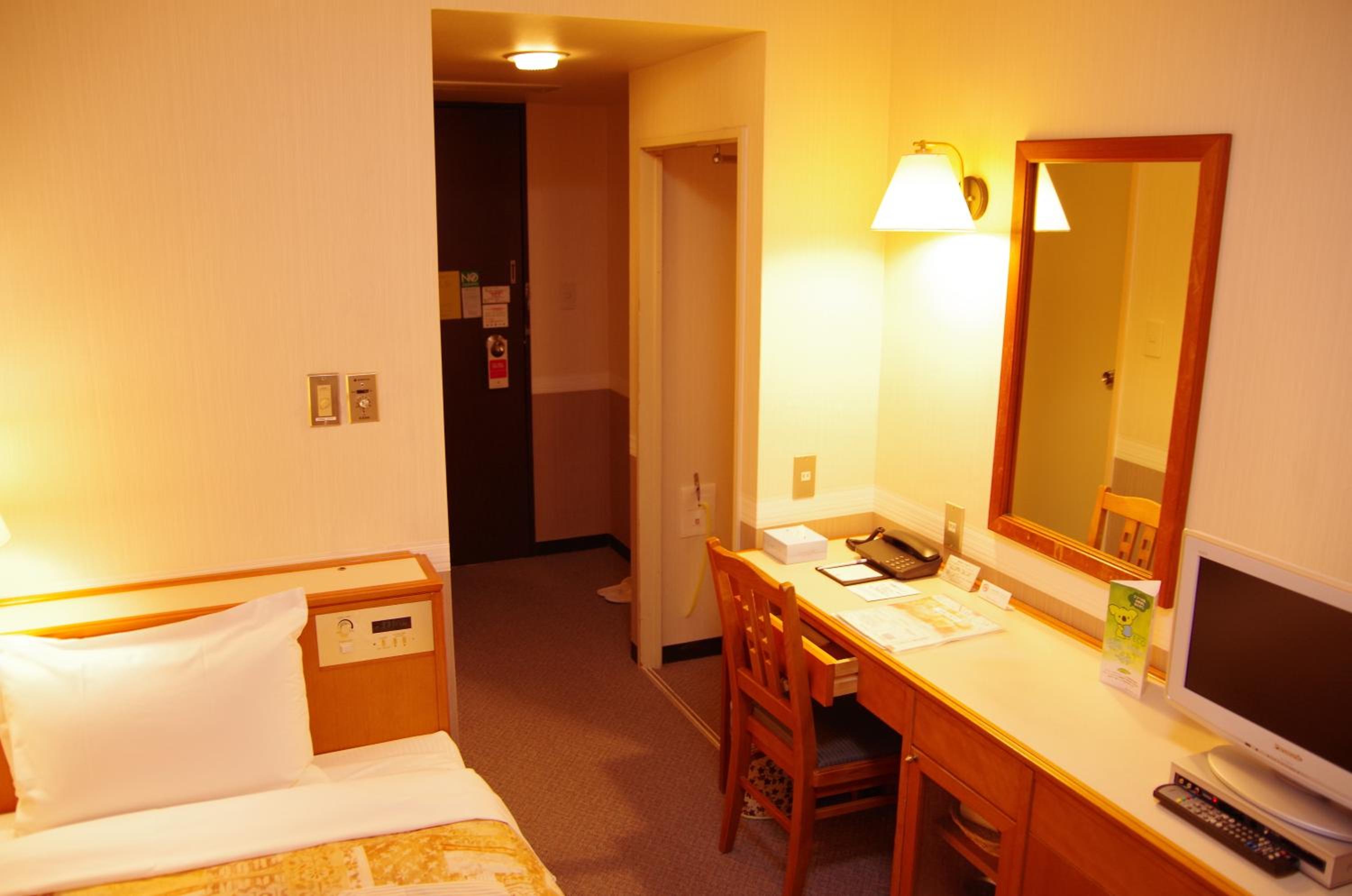Economy Single Room - Non Smoking photo 3