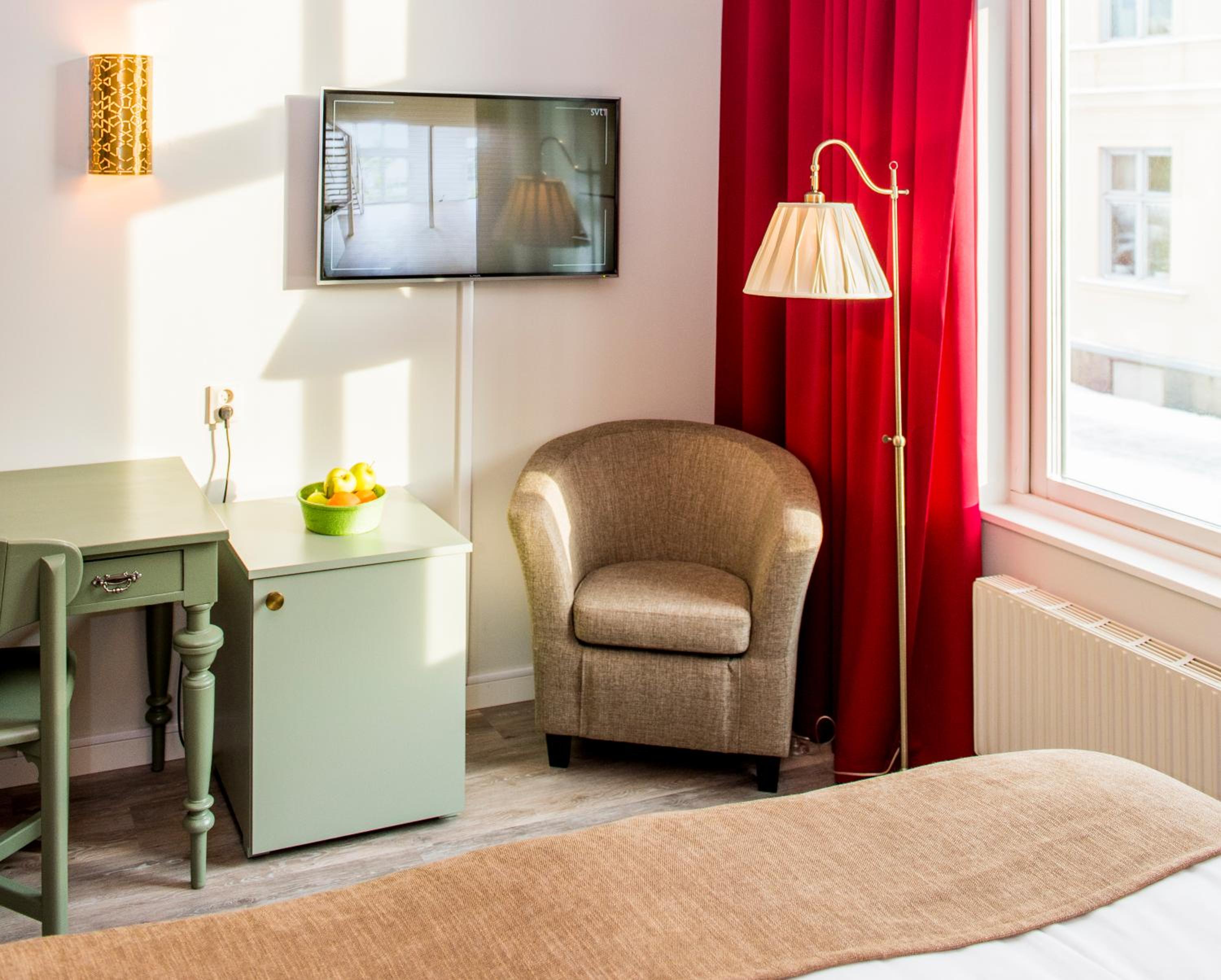Twin Room - Photo 10