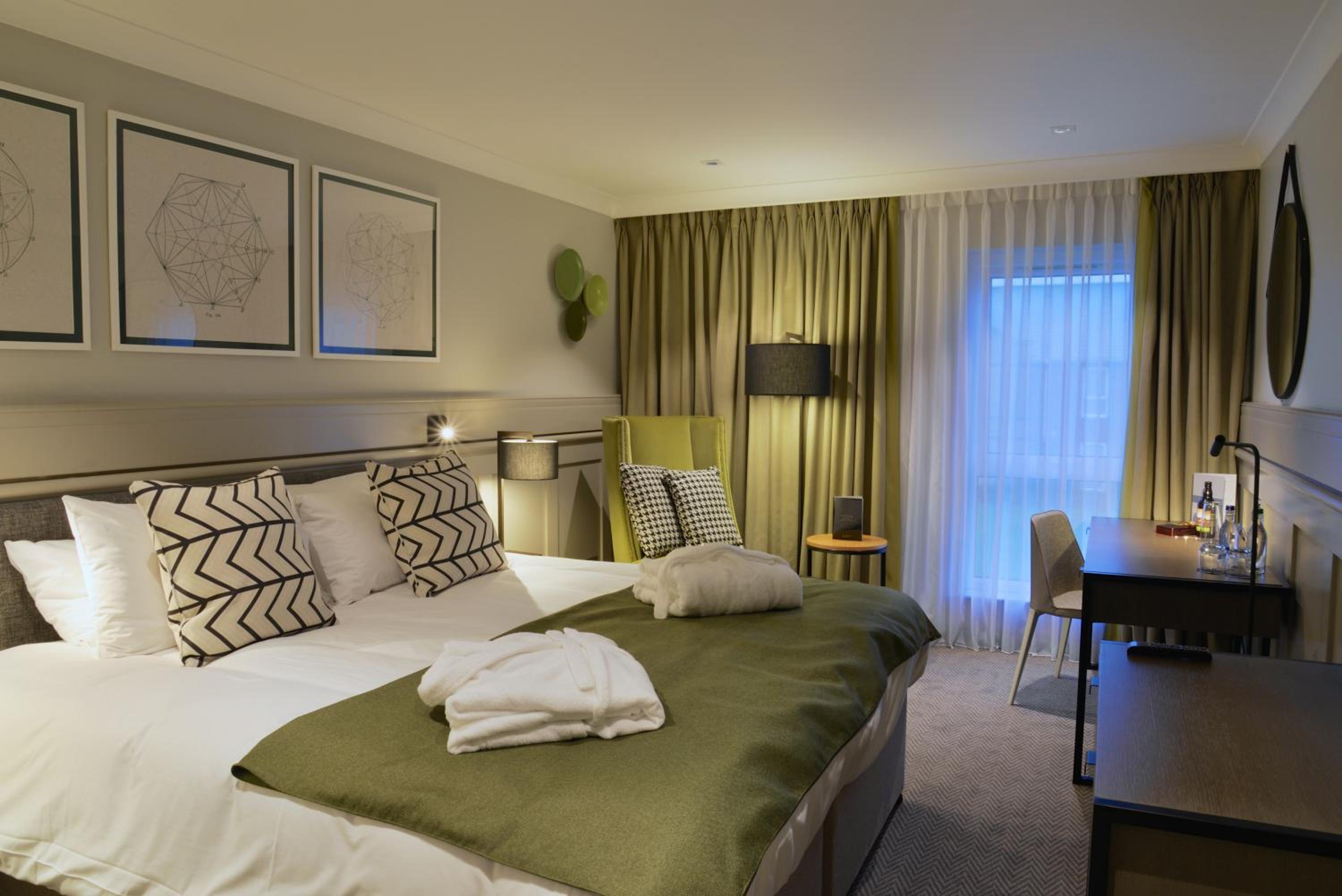Deluxe Double Room - Photo 8