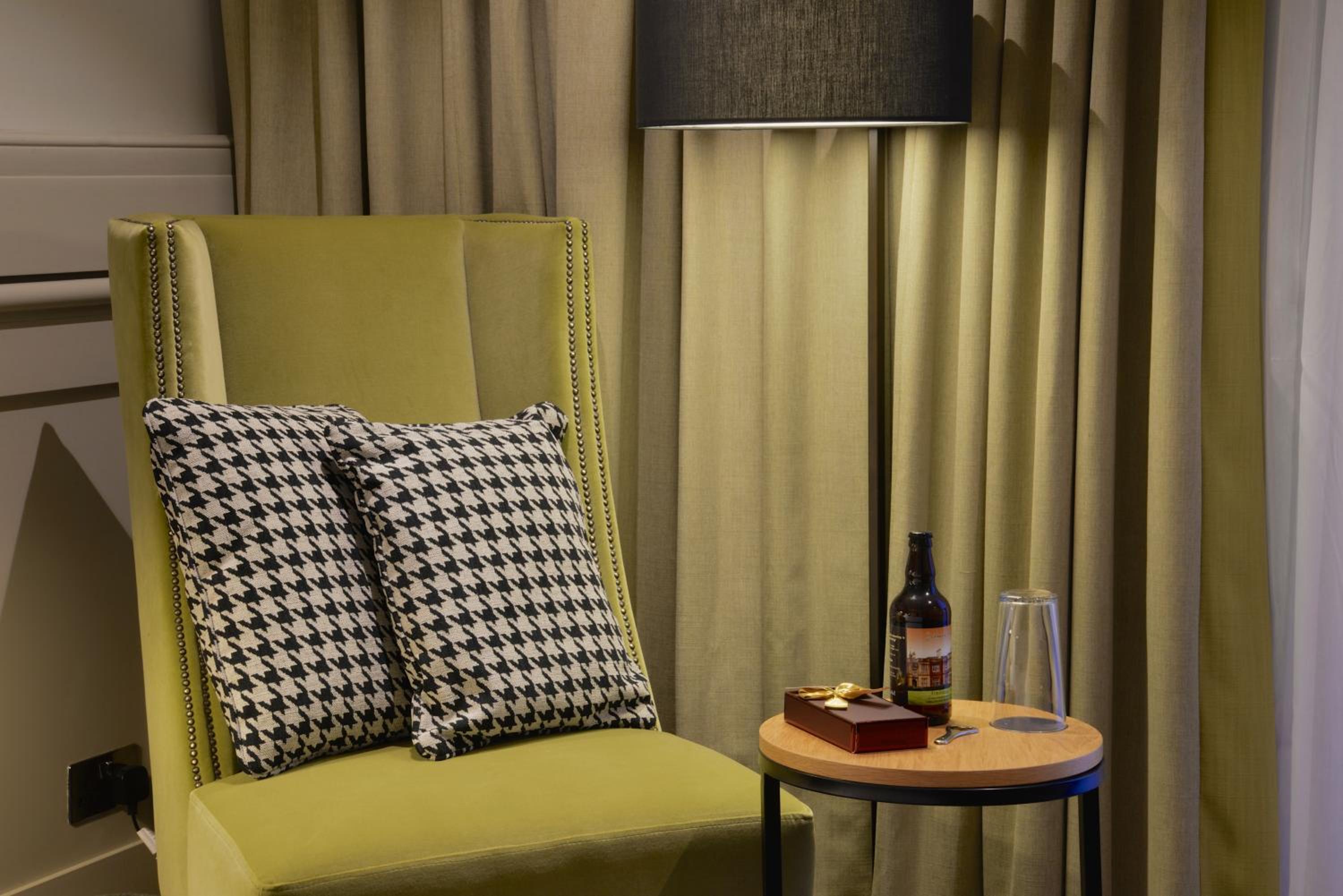 Deluxe Double Room - Photo 9