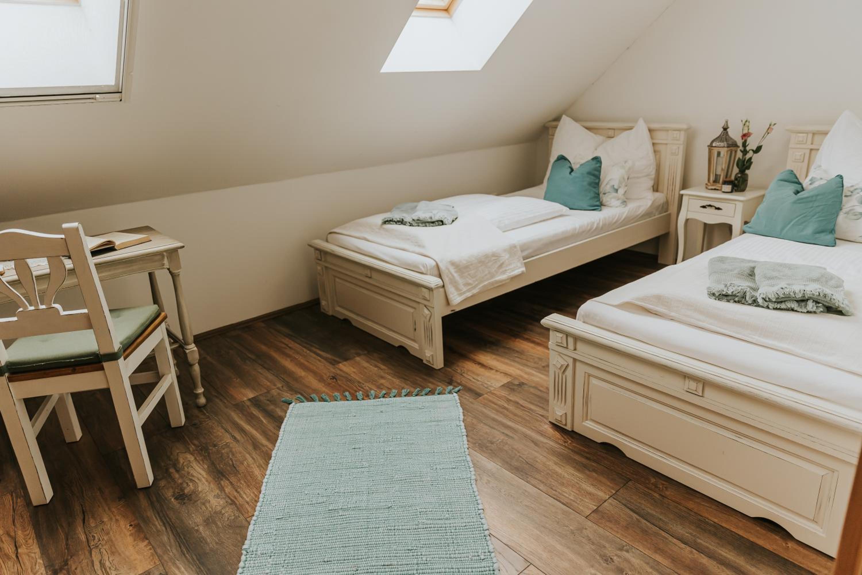 Double or Twin Room - Photo 6