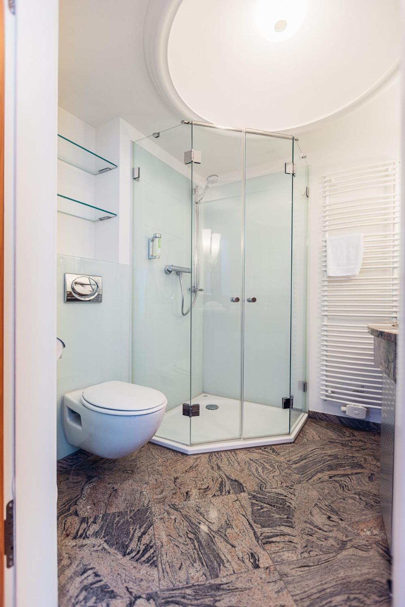 Single Room photo 3