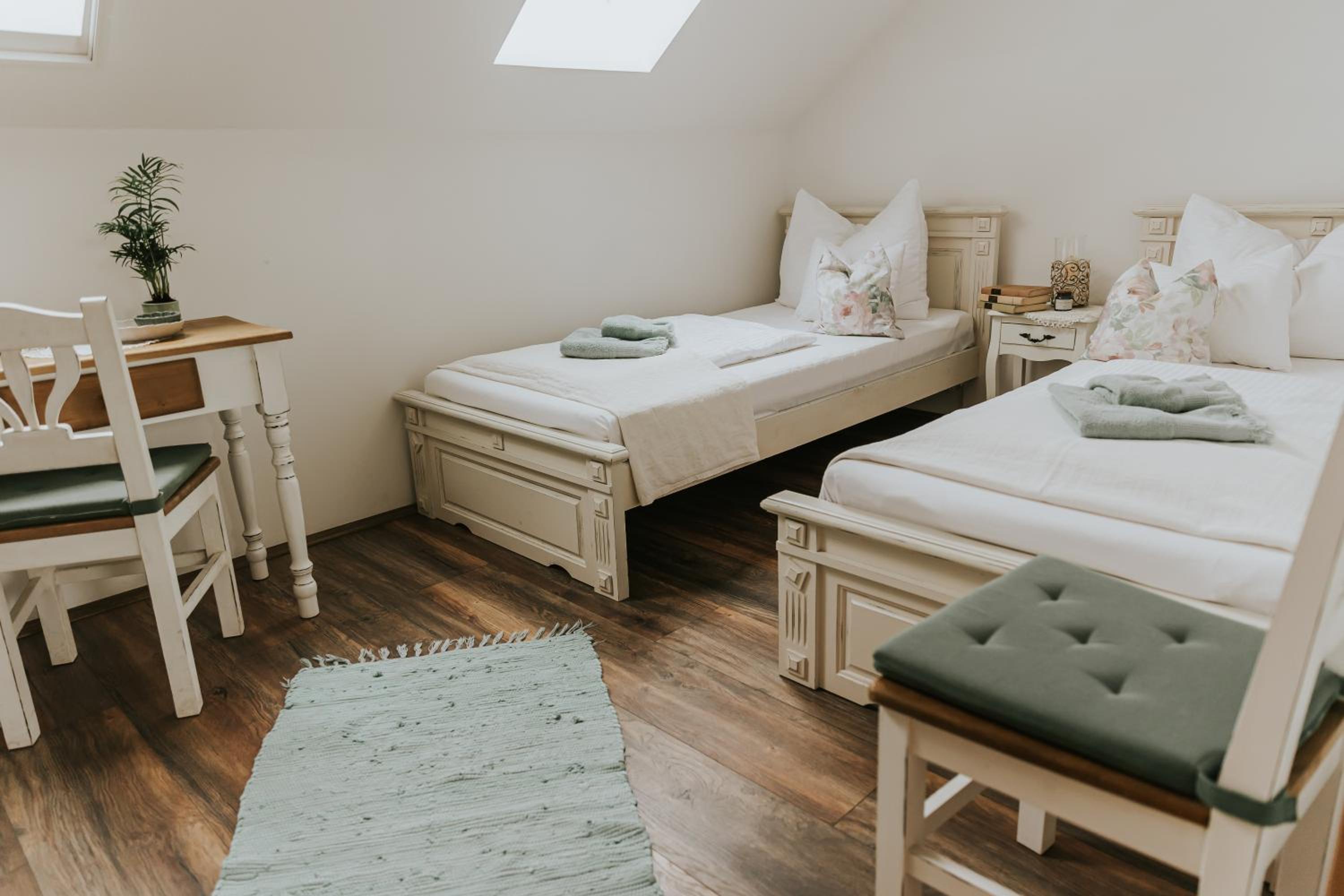 Quadruple Room - Photo 4