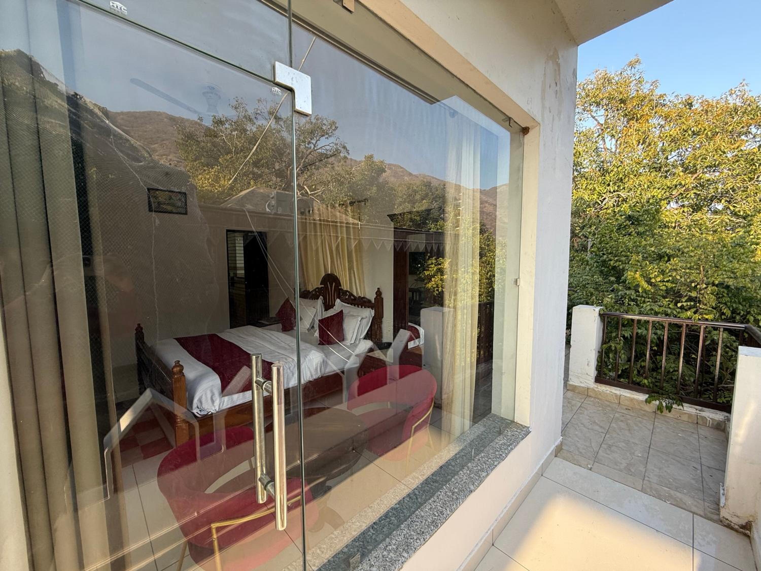 Apartment with Garden View - Photo 17