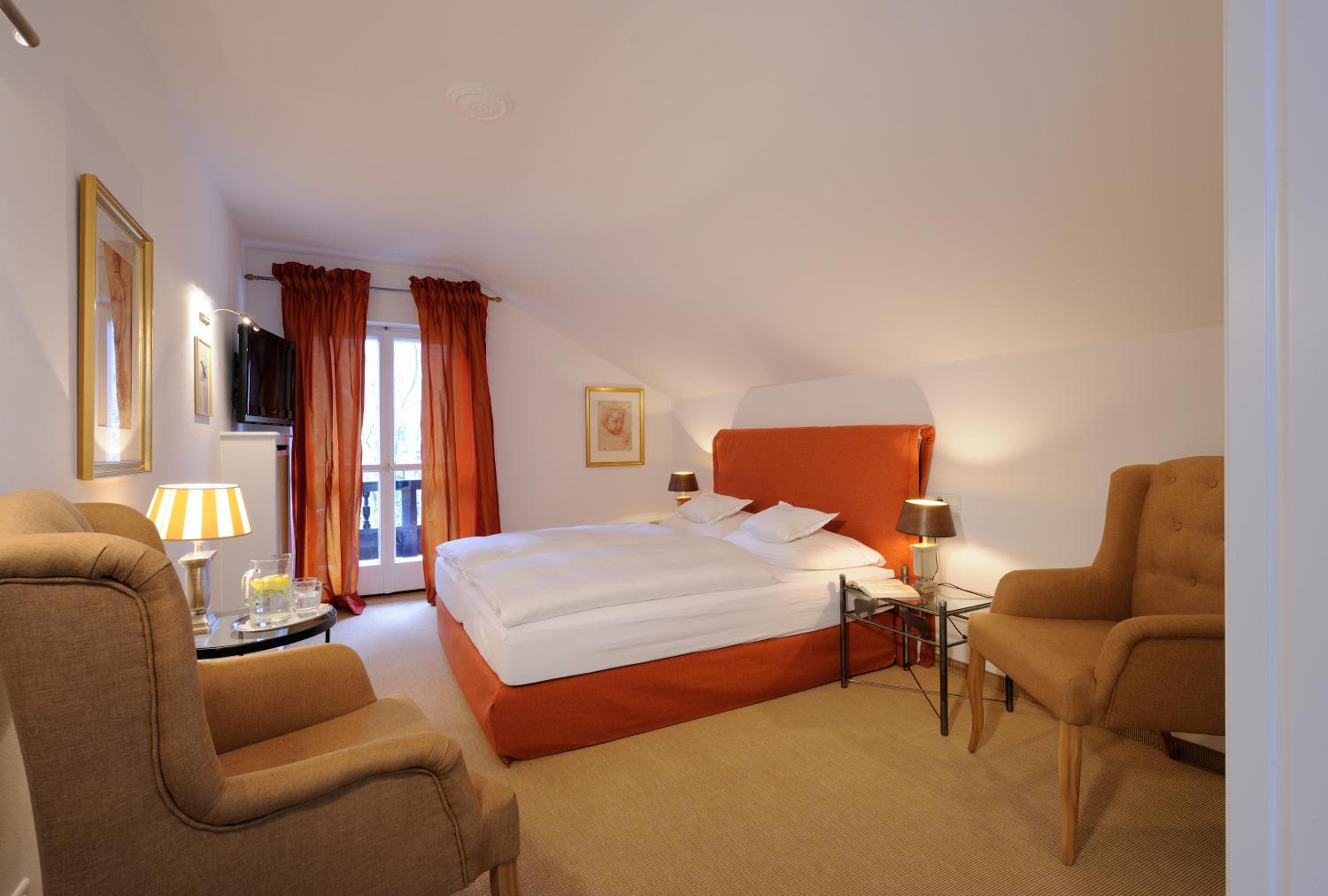 Small Double Room - Photo 2
