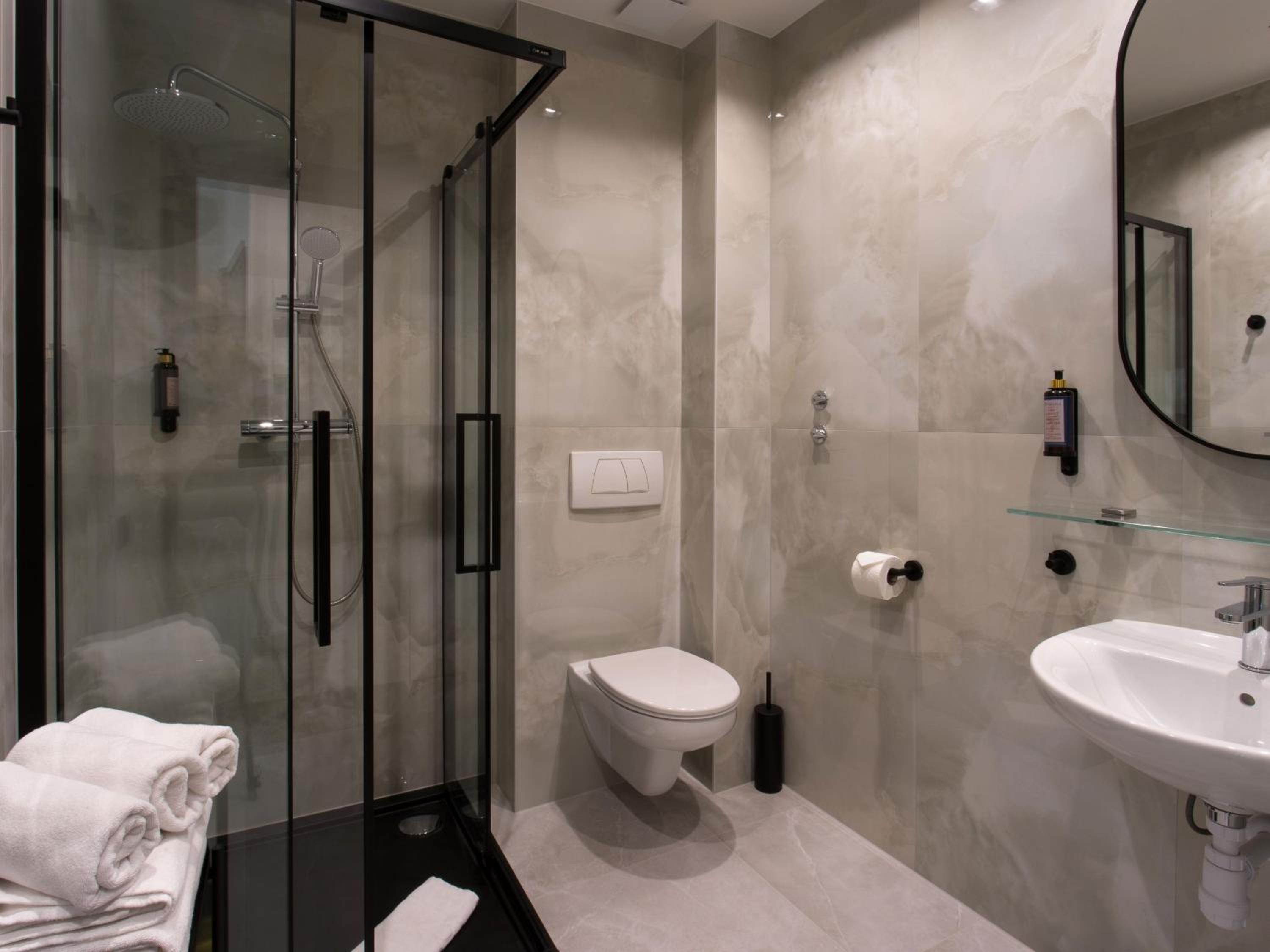 Premium Triple Room - Photo 4