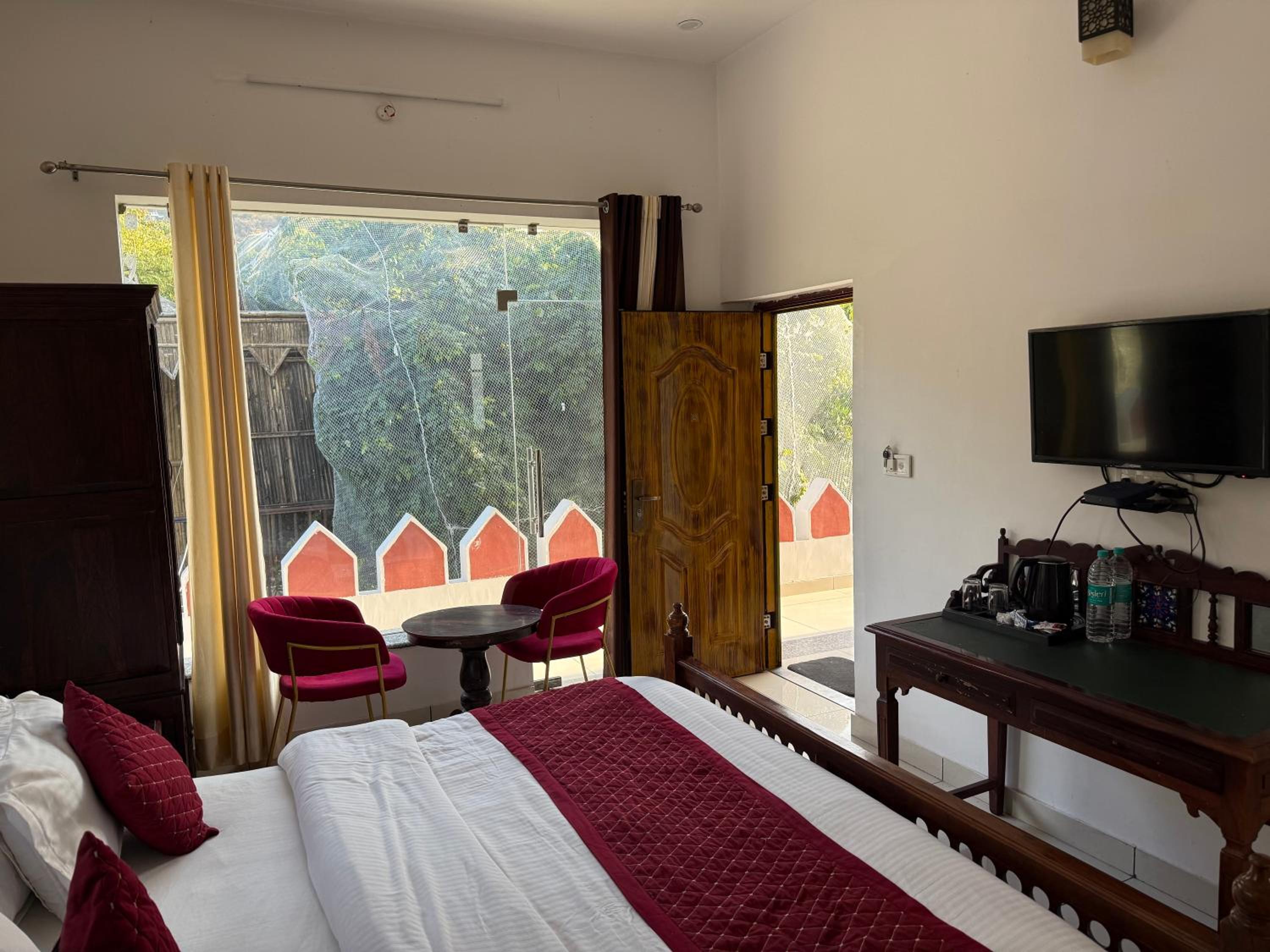 Apartment with Garden View - Photo 7