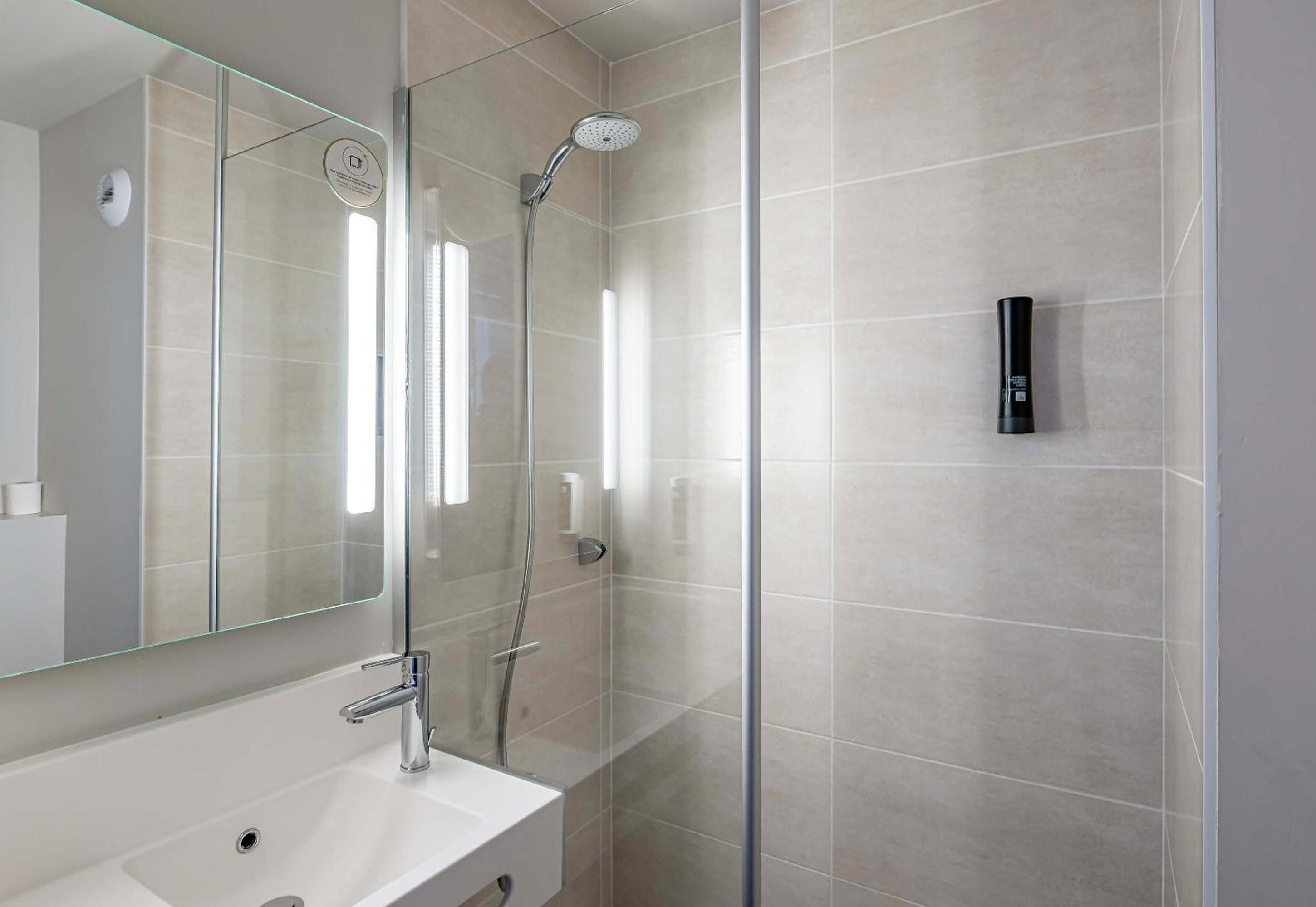 Superior Double Room - Photo 10