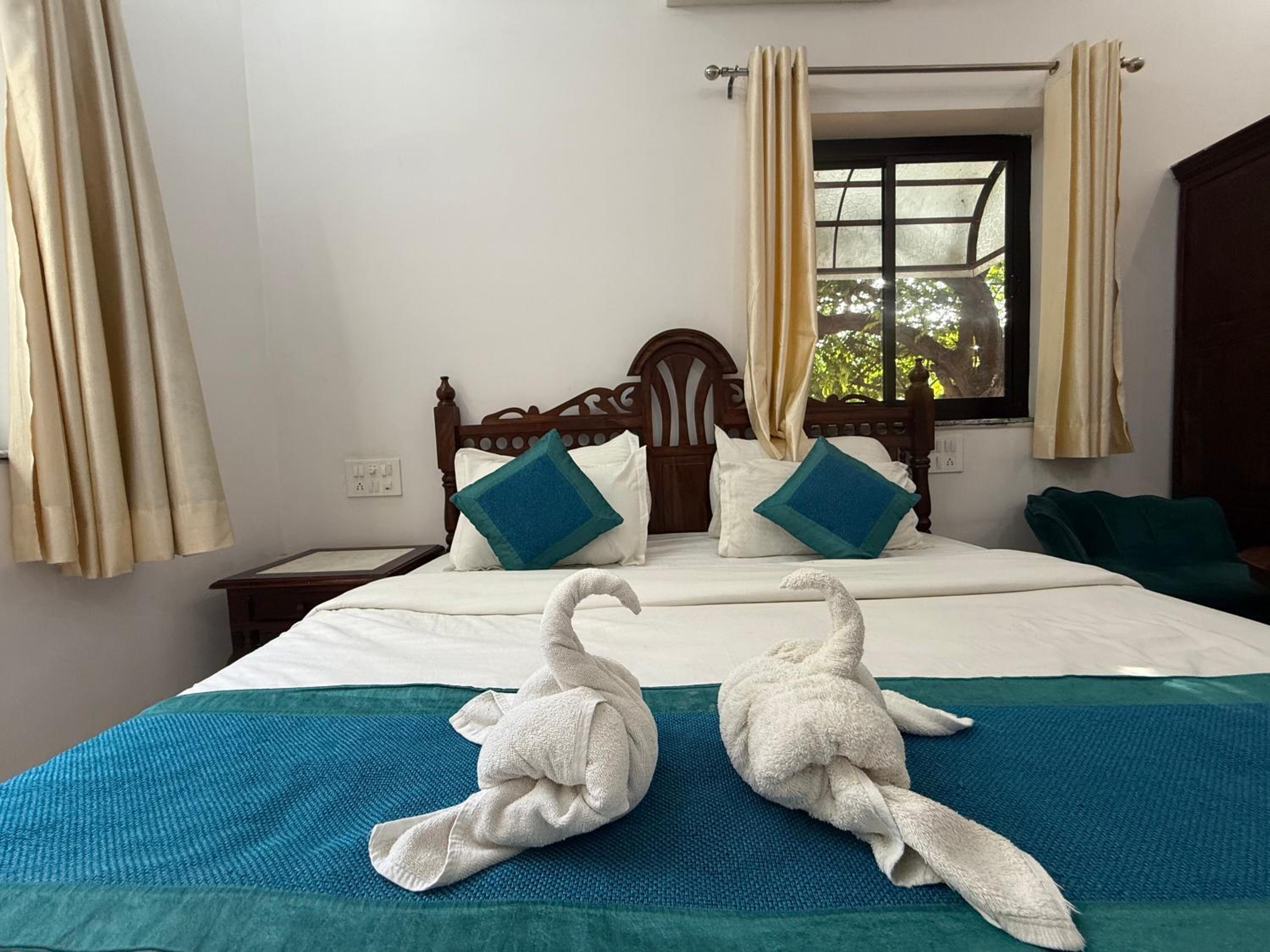 Deluxe One-Bedroom Apartment with Garden View - Photo 24