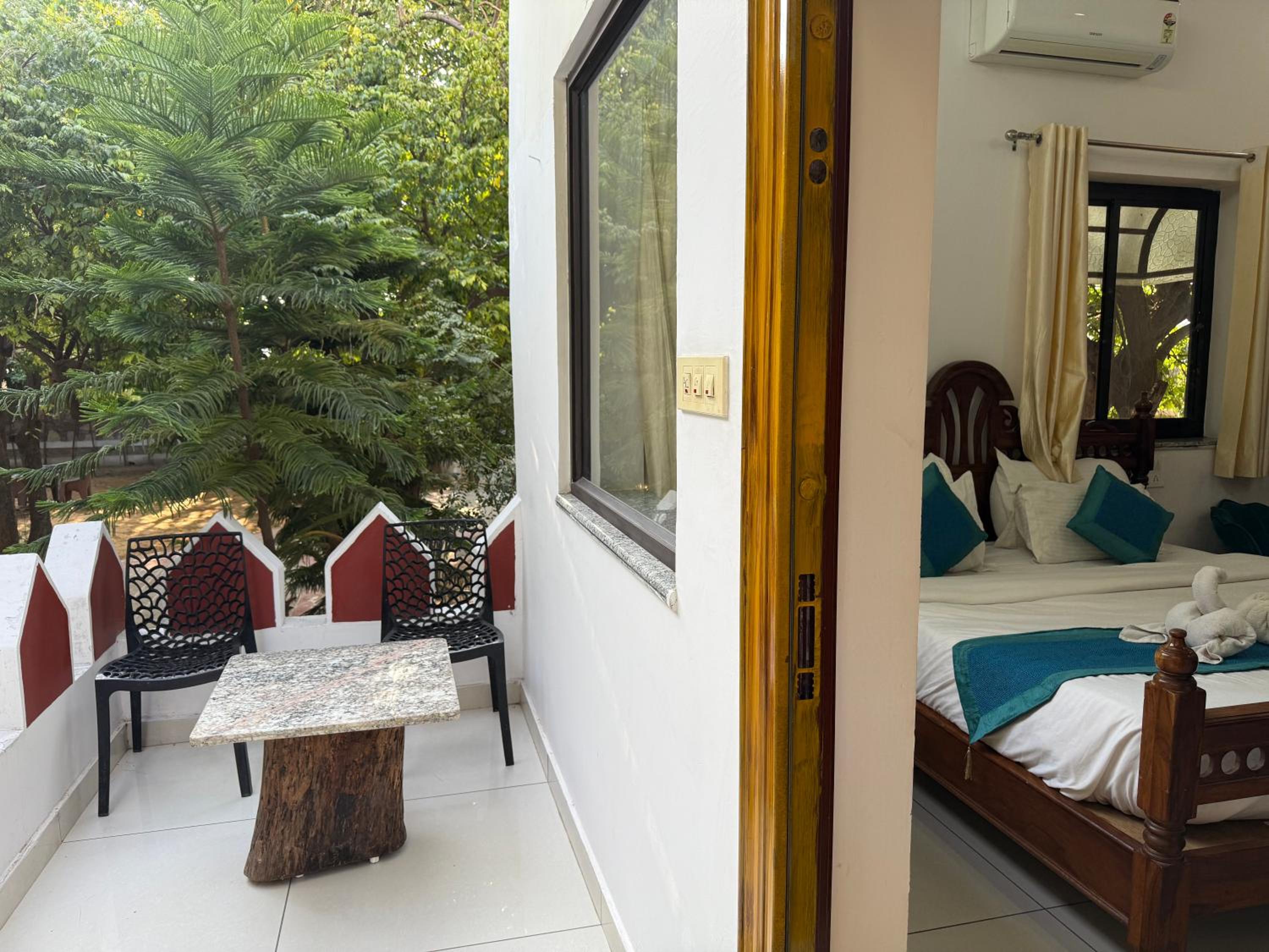 Deluxe One-Bedroom Apartment with Garden View - Photo 23