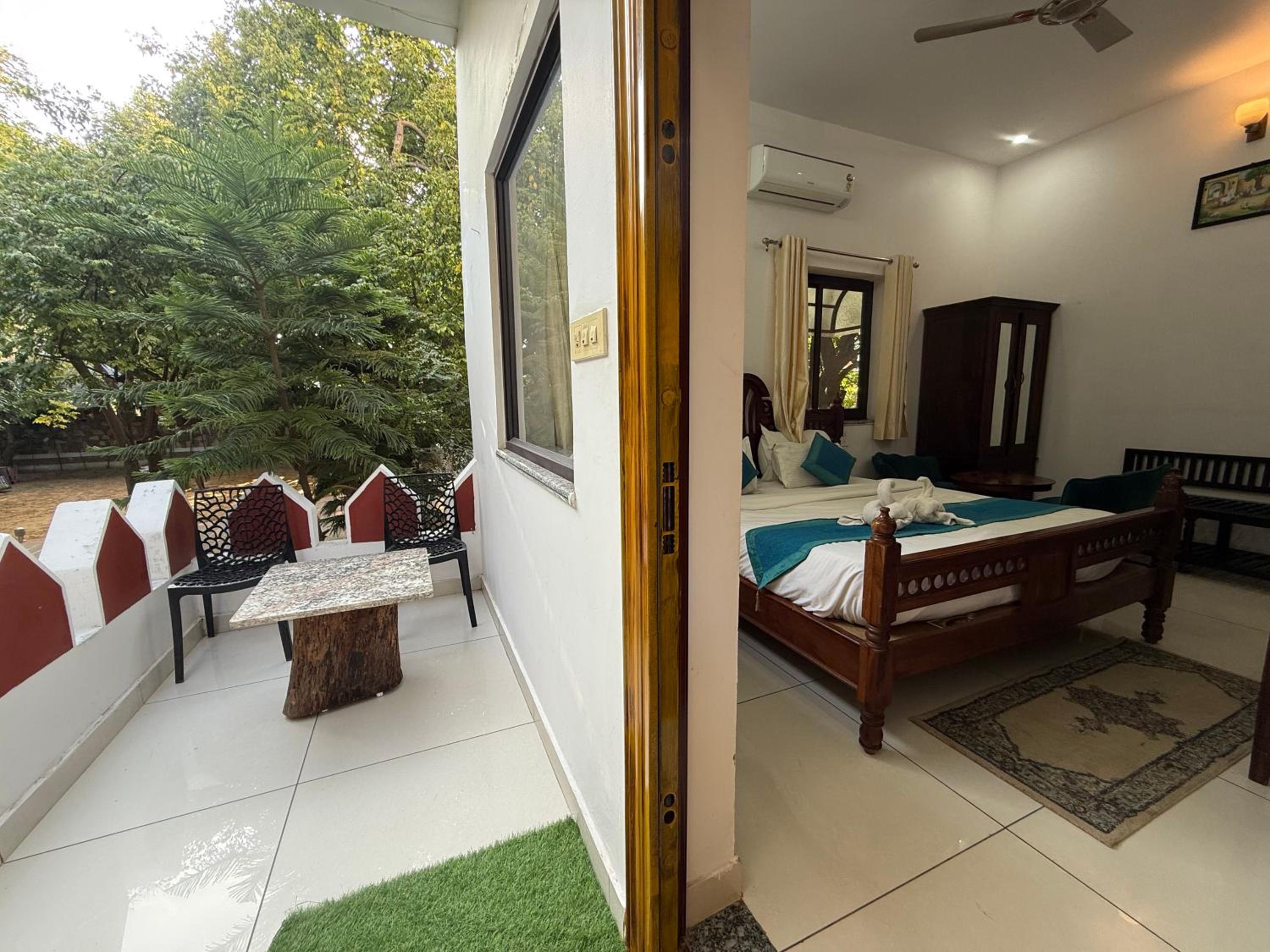 Deluxe One-Bedroom Apartment with Garden View - Photo 22