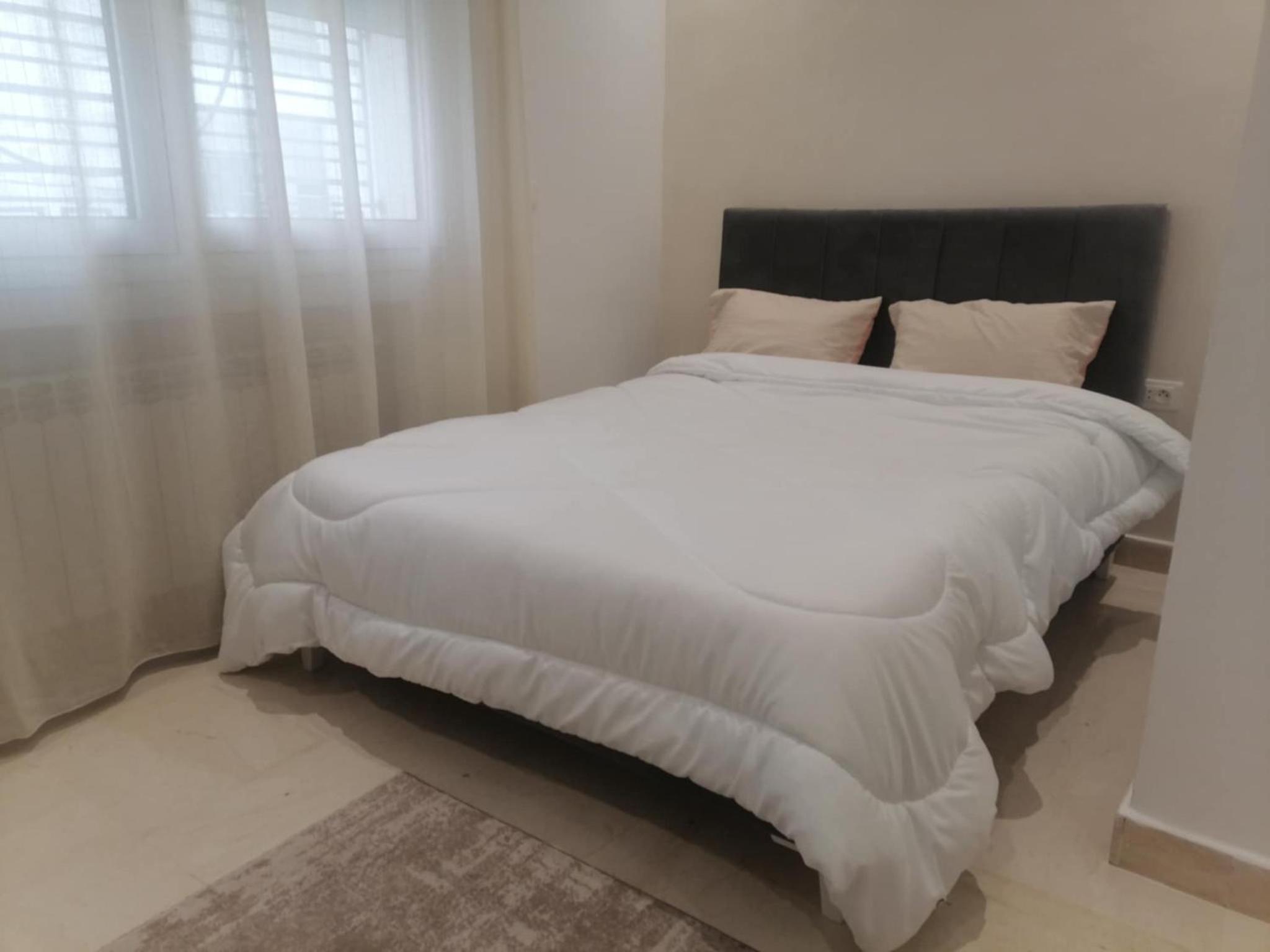 Two-Bedroom Deluxe Apartment photo 3
