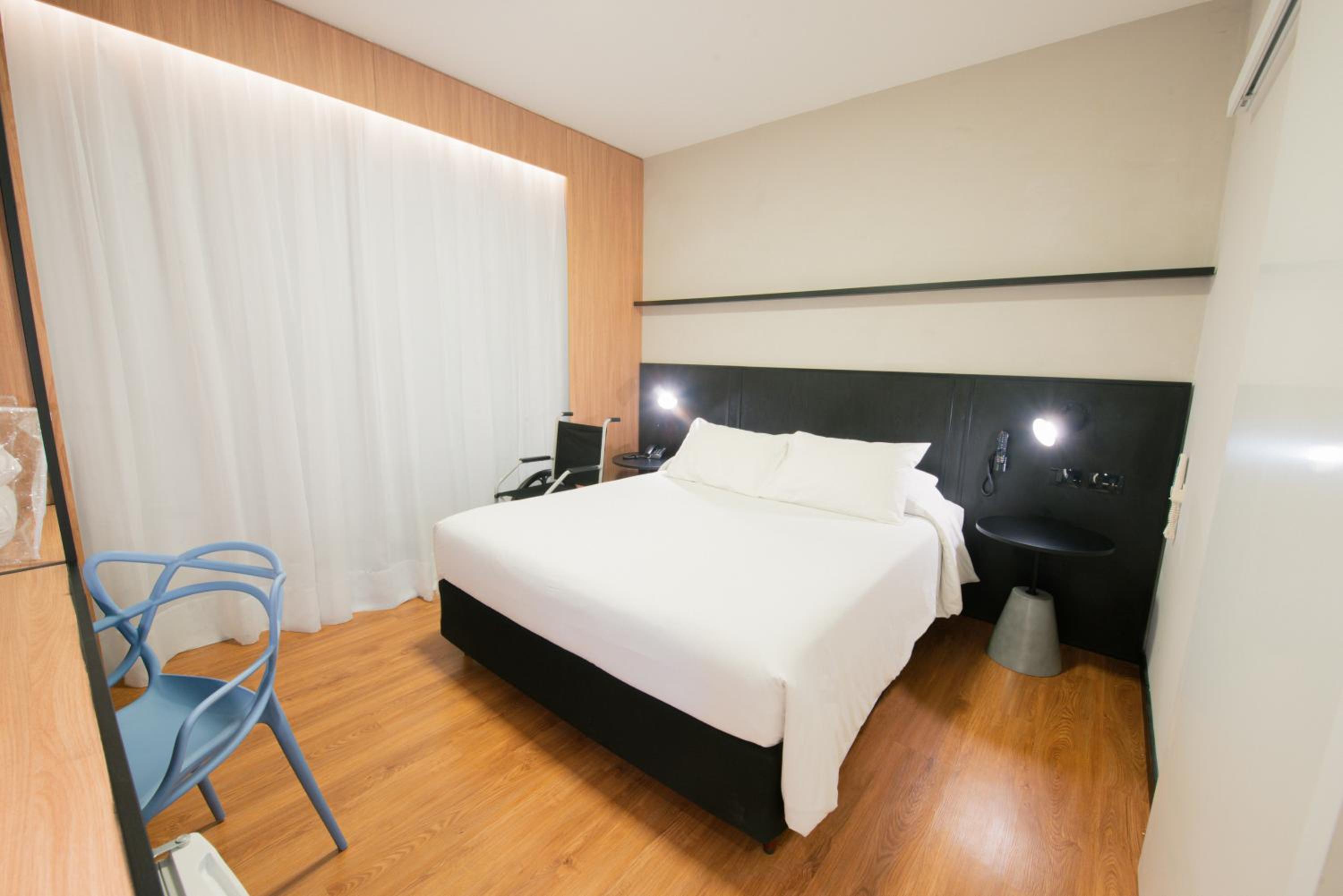 Adapted Standard Double Room - Photo 6
