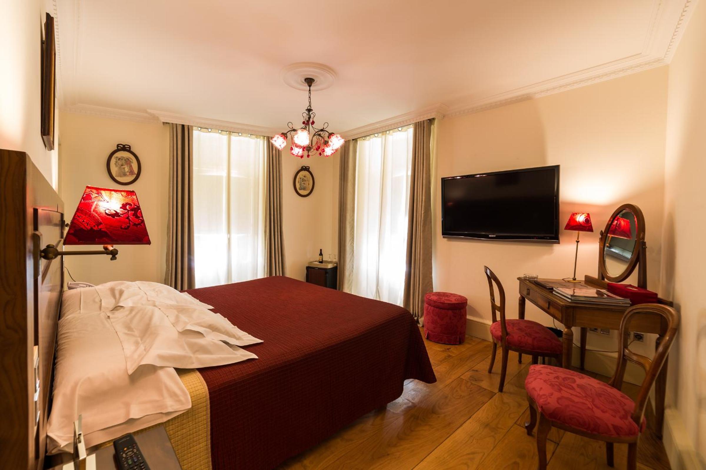 Standard Double Room photo 3