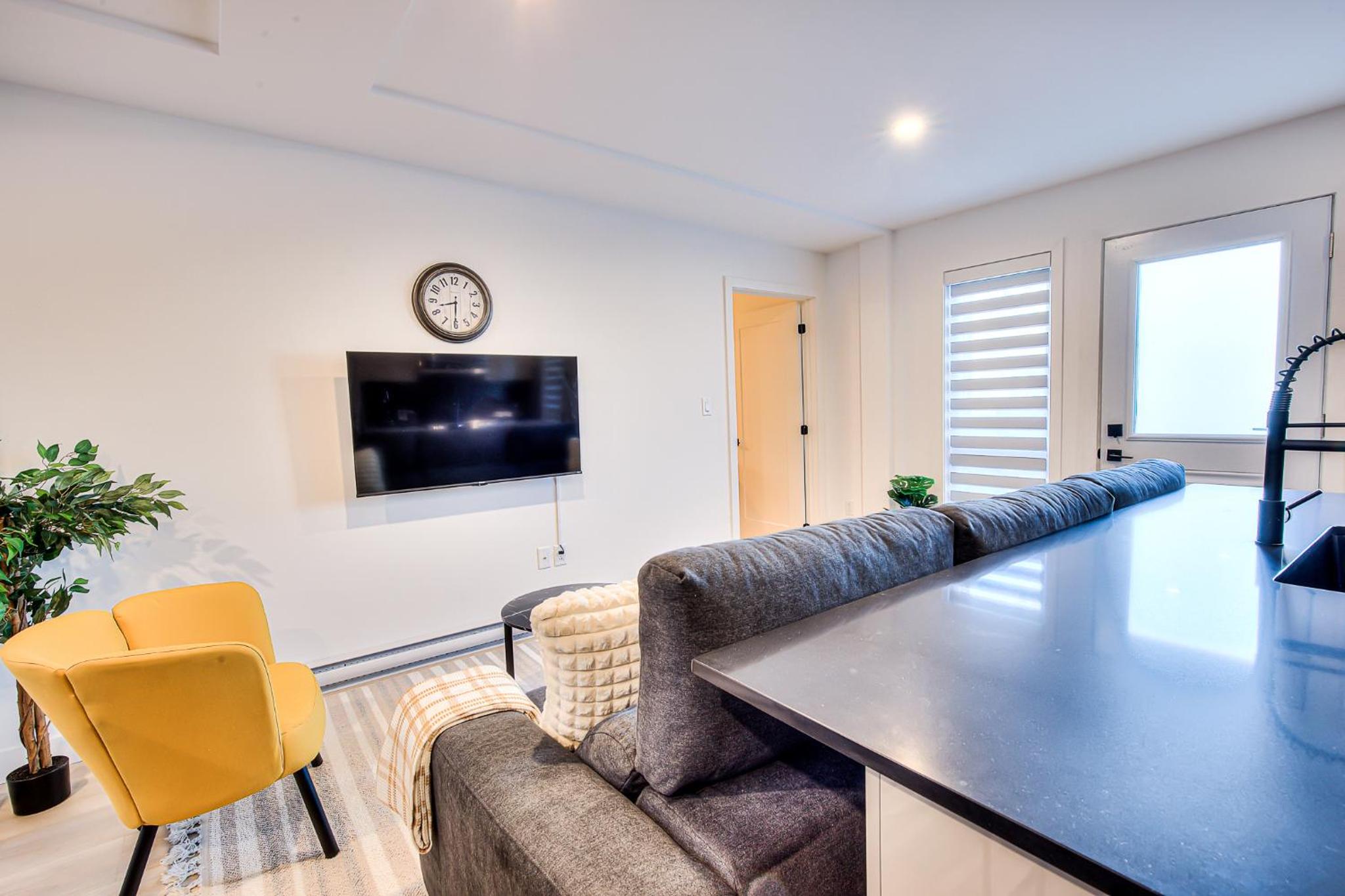Two-Bedroom Deluxe Apartment