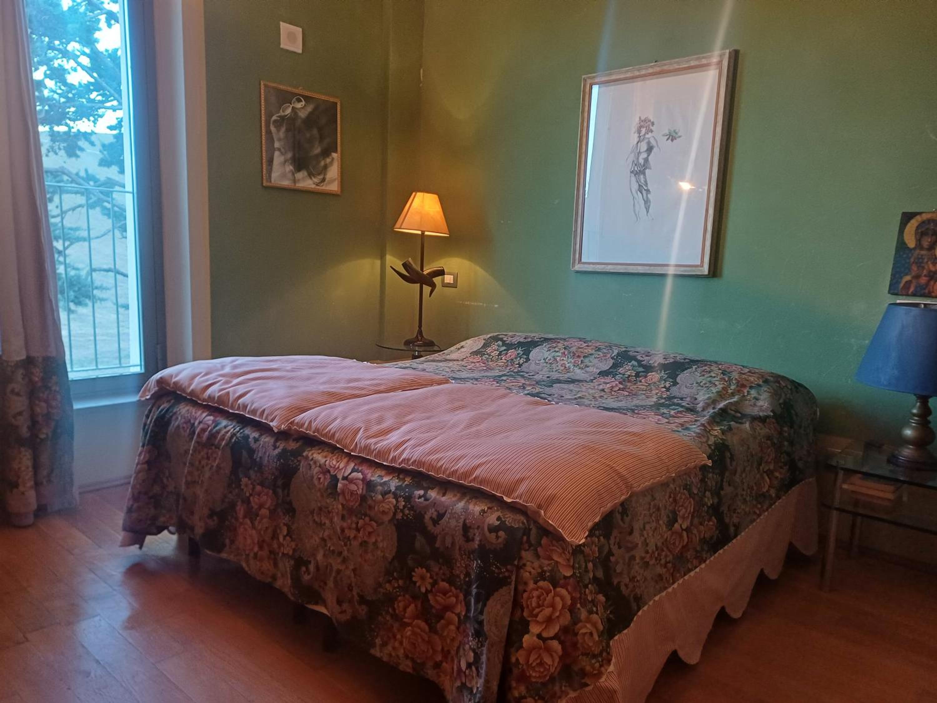 Large Double Room photo 2