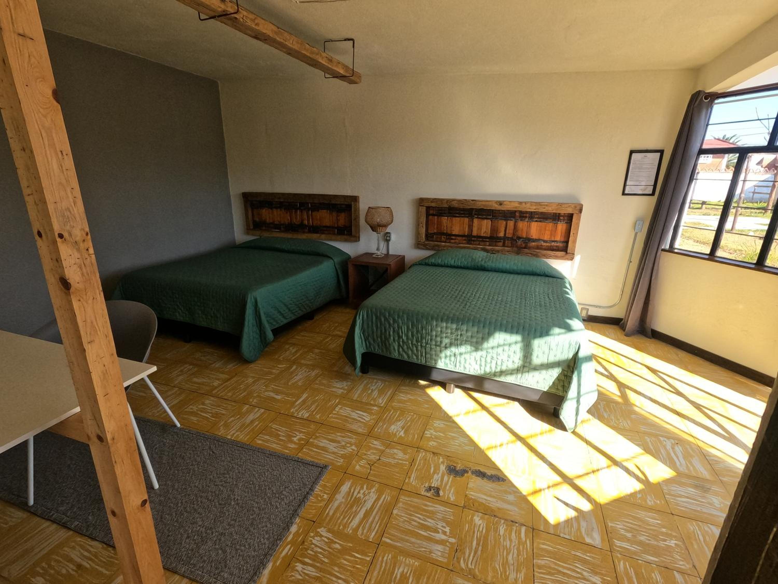 Standard Queen Room with Two Queen Beds photo 2