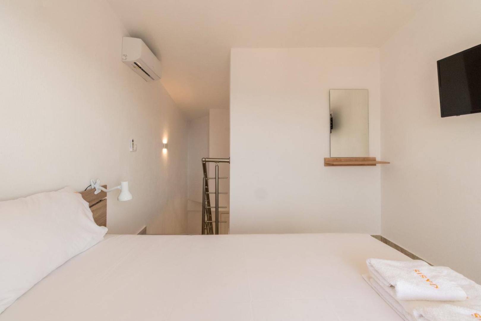 Apartment - Split Level