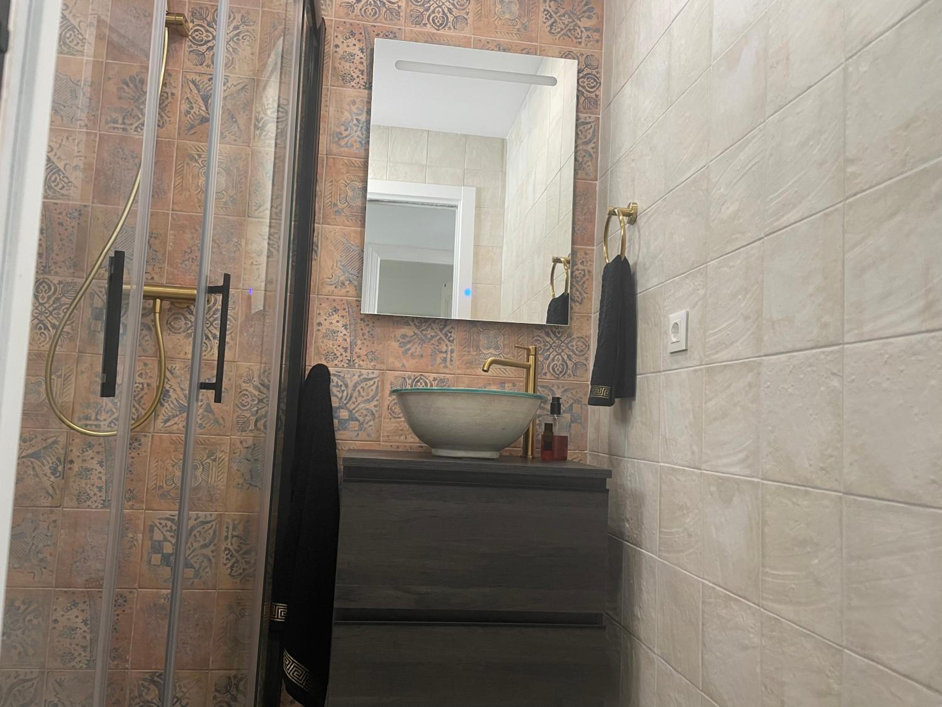Two-Bedroom Apartment with Sea View photo 2
