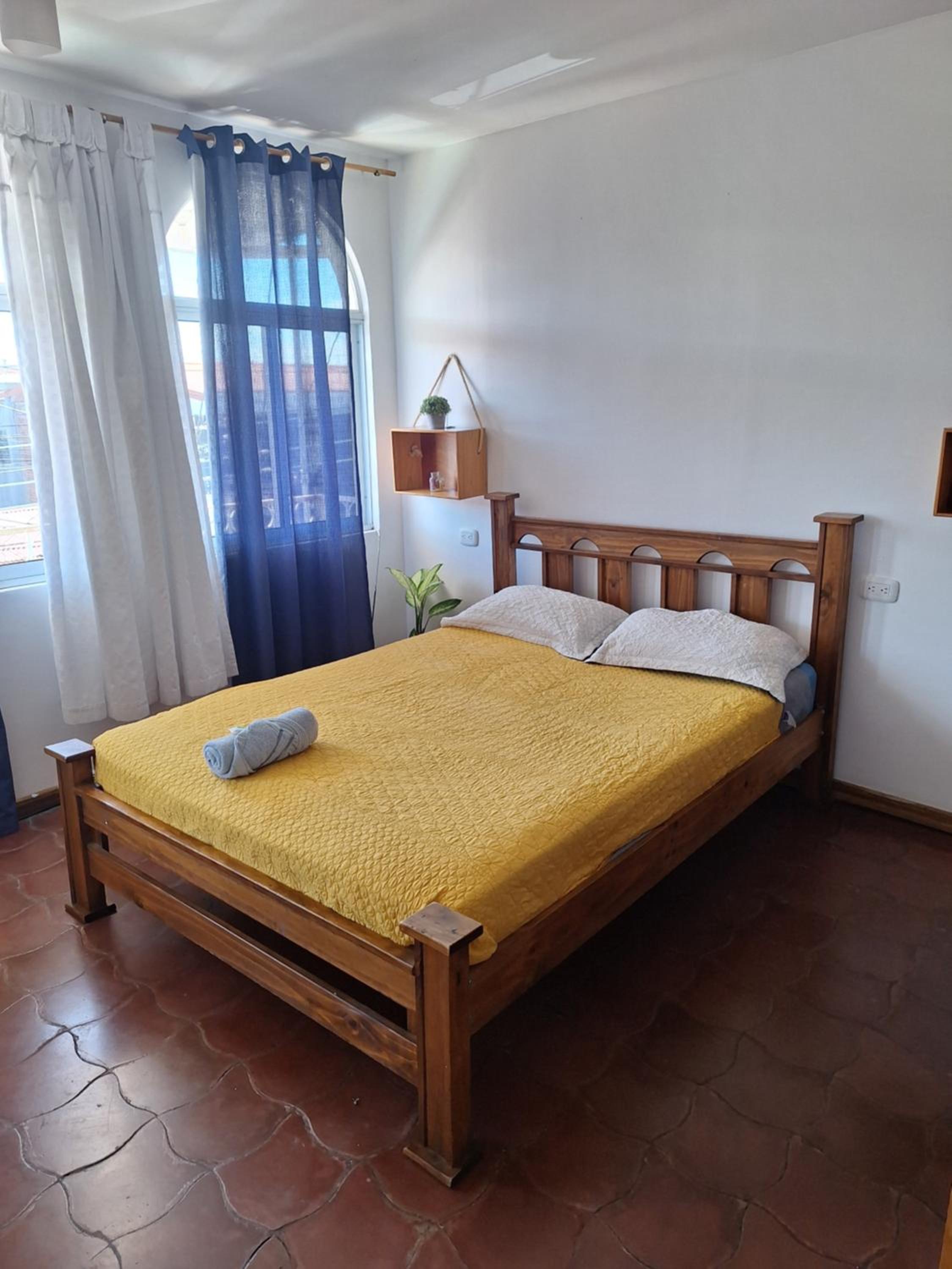 Economy Triple Room with Shared Bathroom photo 2