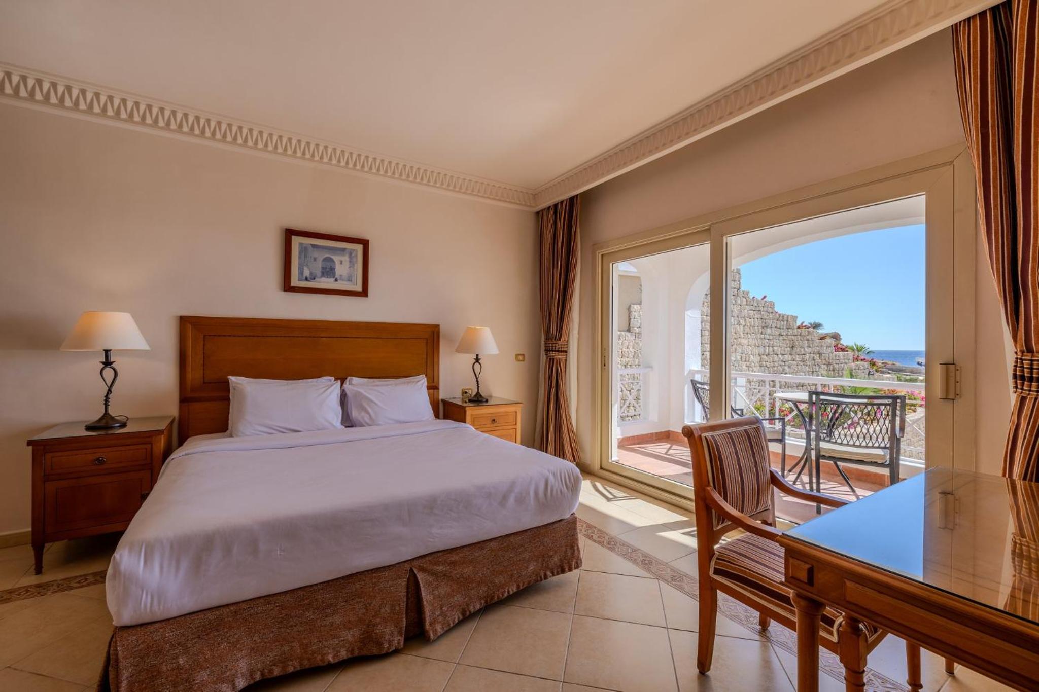 Standard King Room with Balcony - Seafront