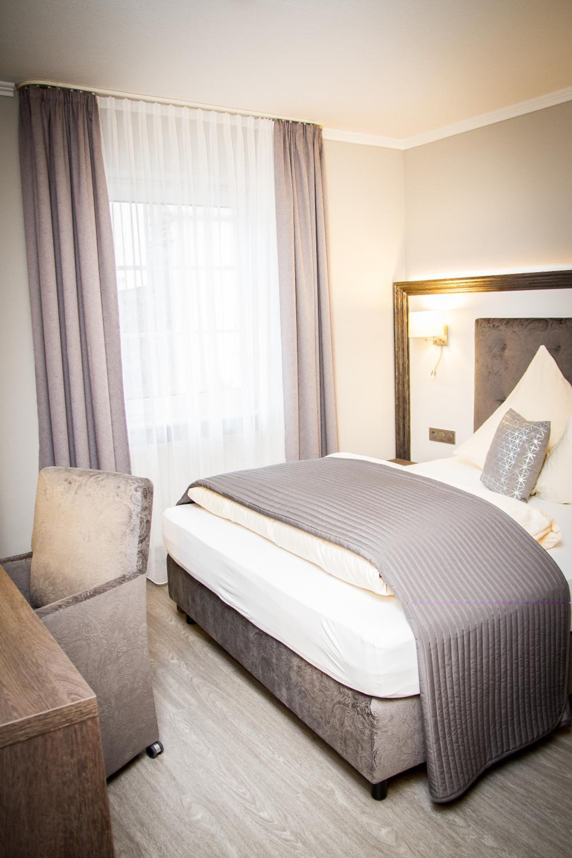 Double or Twin Room photo 1