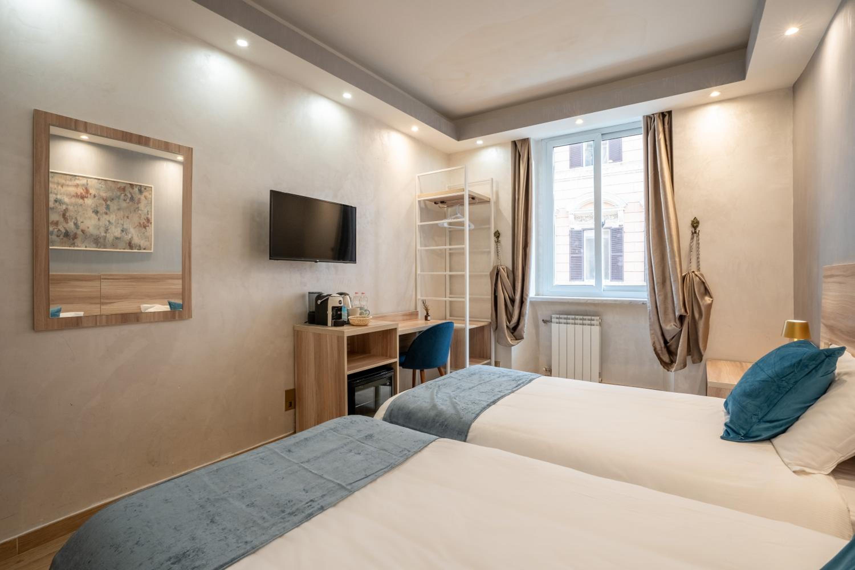 Standard Twin Room photo 1